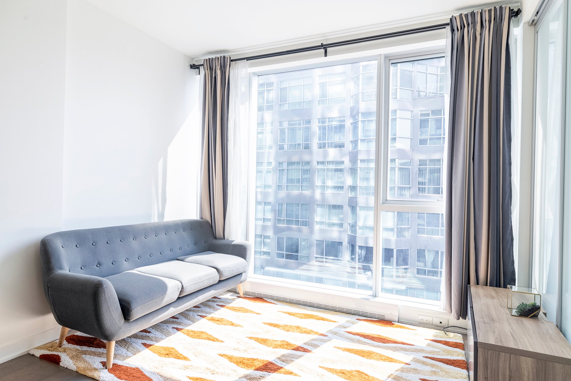 1155 Rue de la Montagne — photo 3