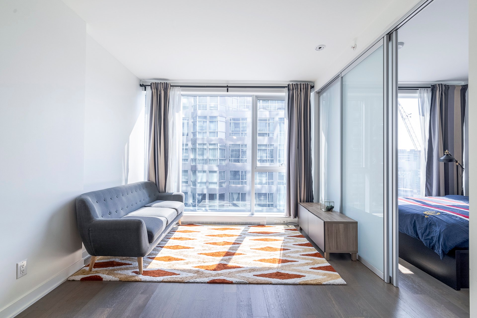 1155 Rue de la Montagne — photo 2