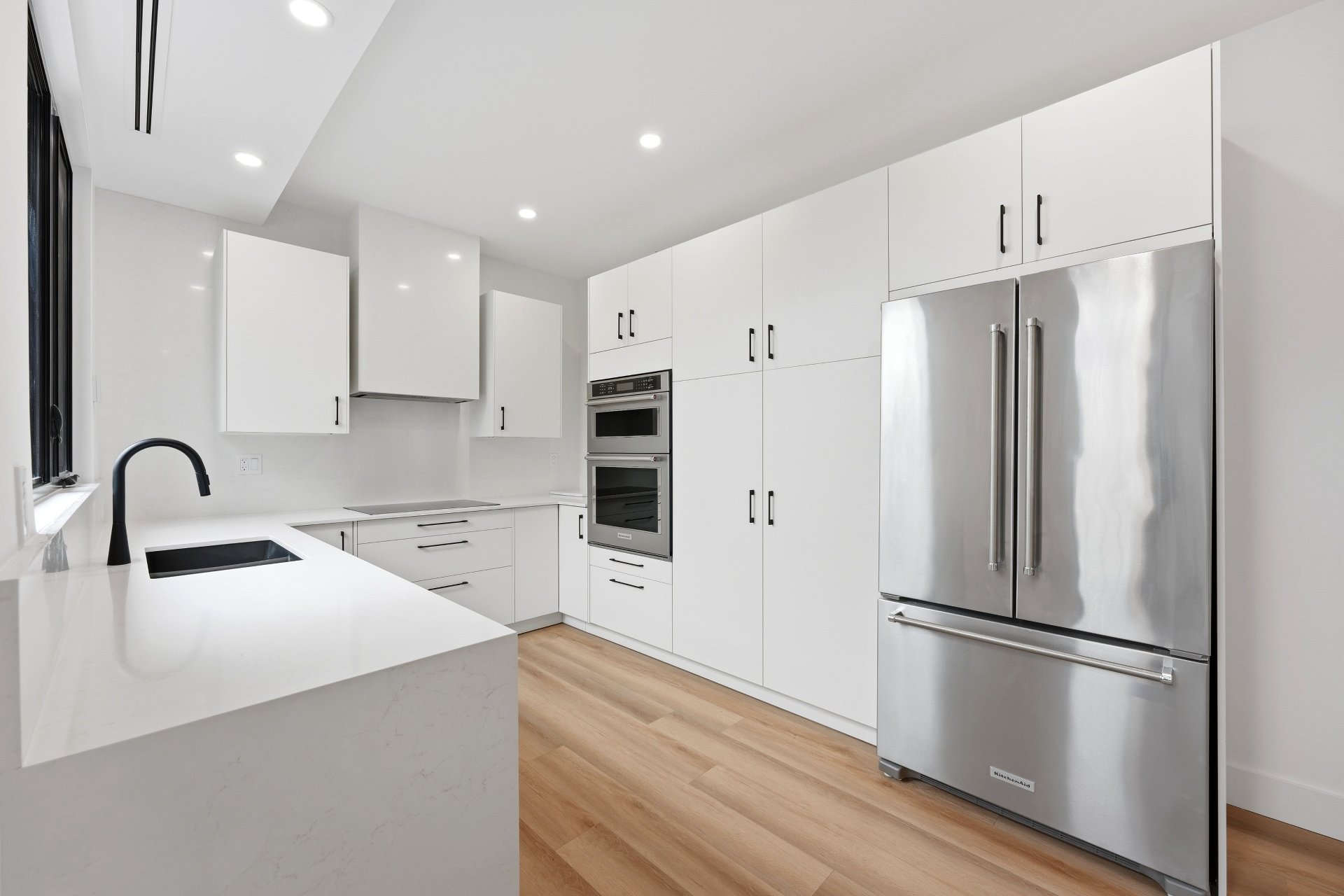 139 Av. Querbes — photo 1