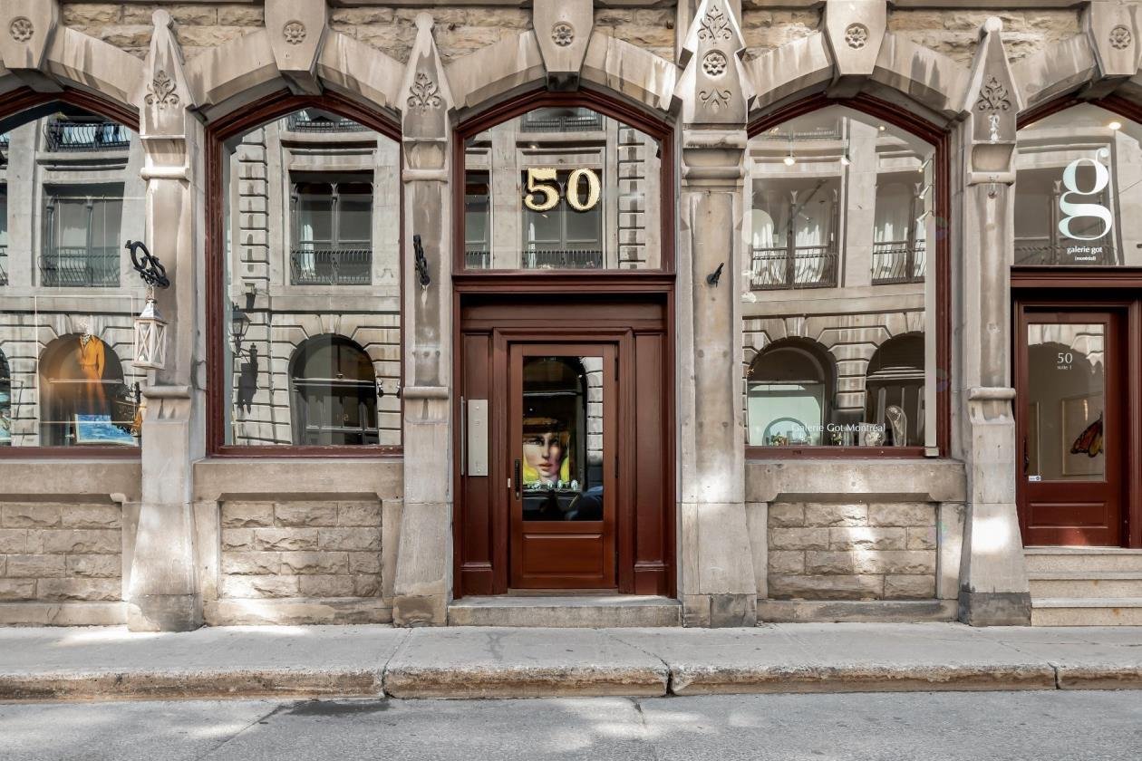 50 Rue St-Paul O. — photo 1