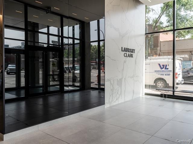 1 Boul. De Maisonneuve O. — photo 2