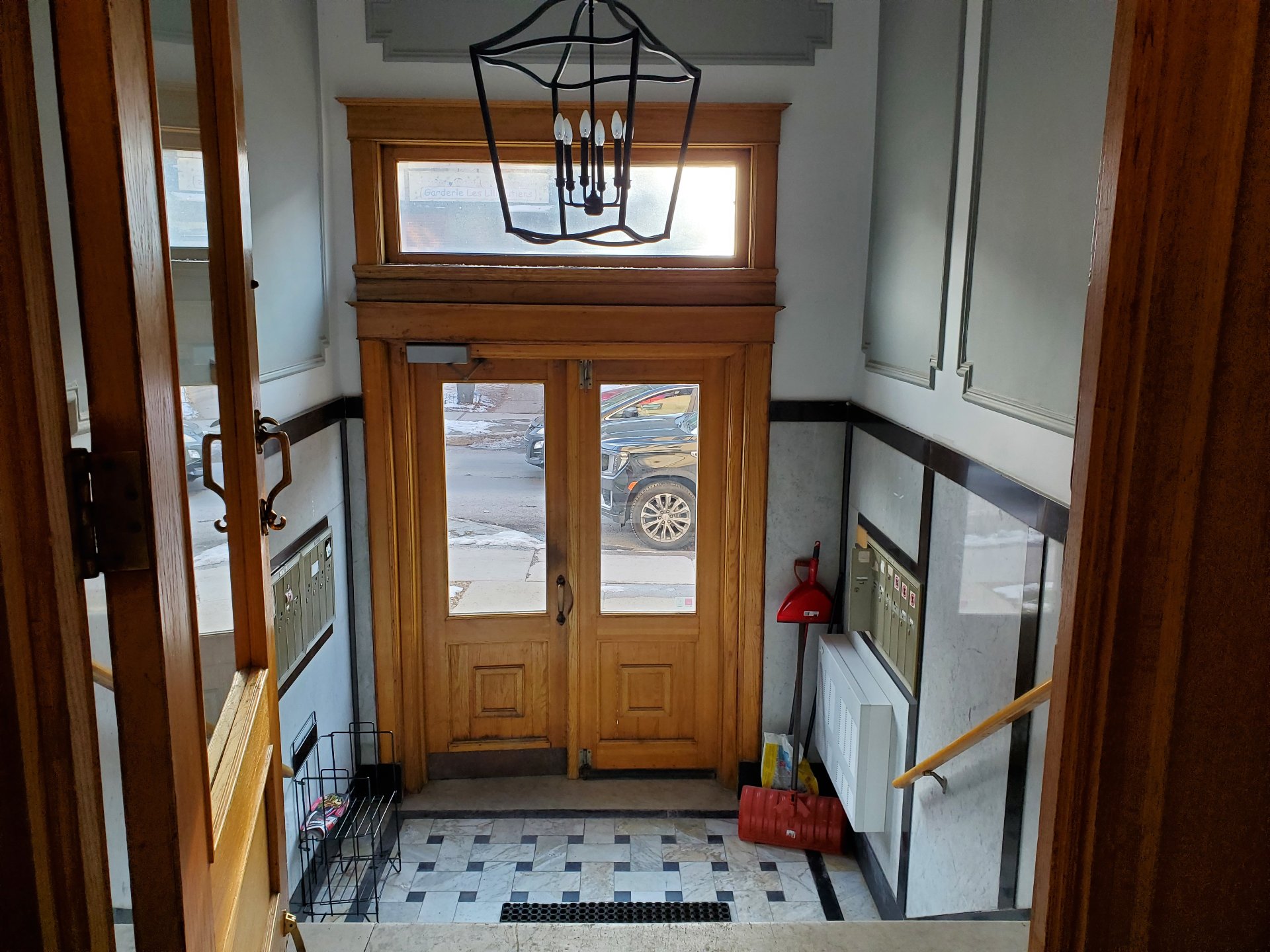 811 Av. Davaar — photo 3