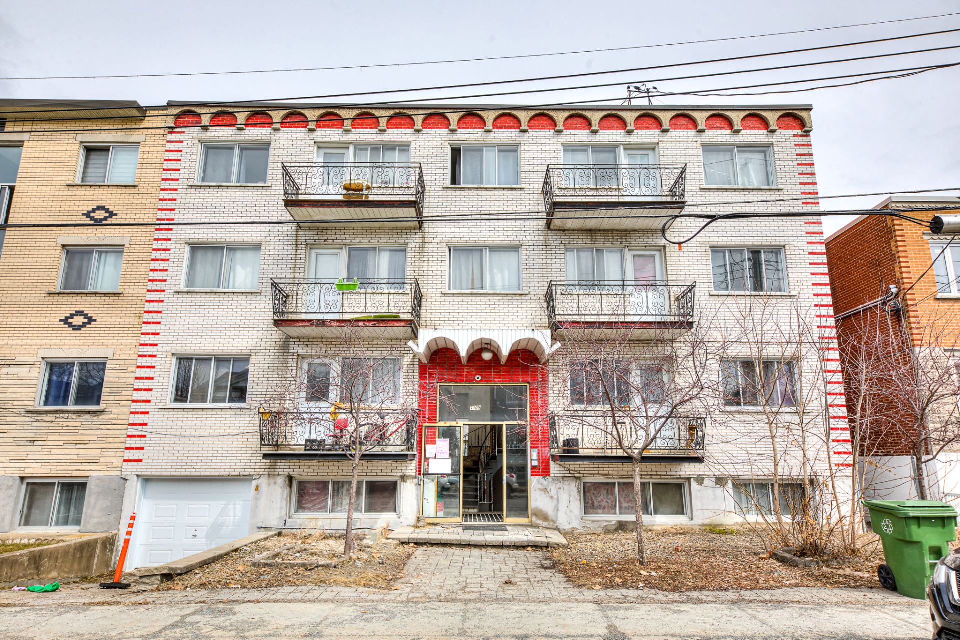 7105 12e Avenue — photo 1