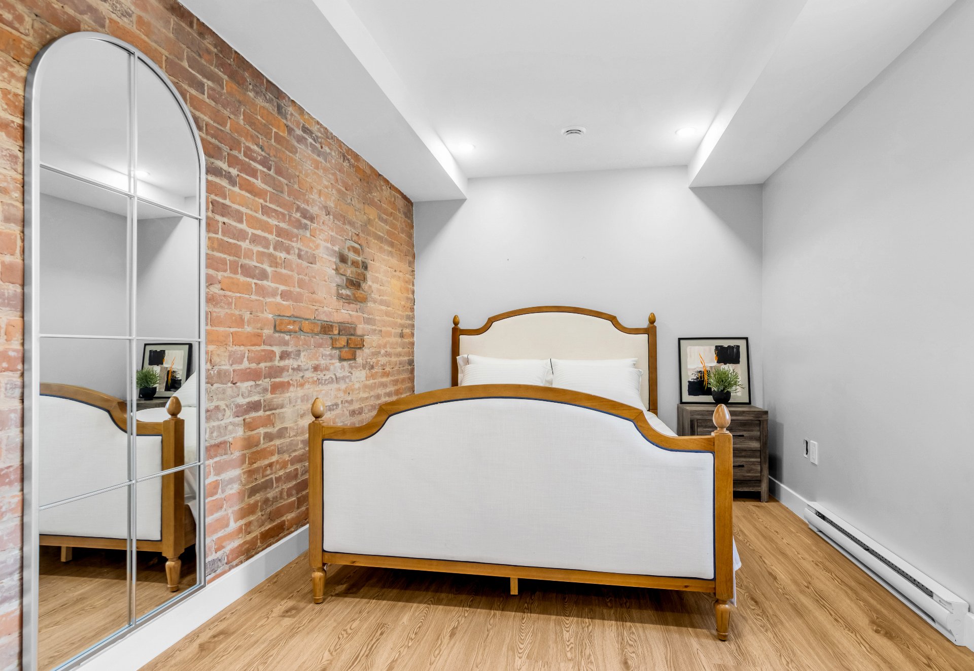 3153 Rue Ste-Catherine E. — photo 3
