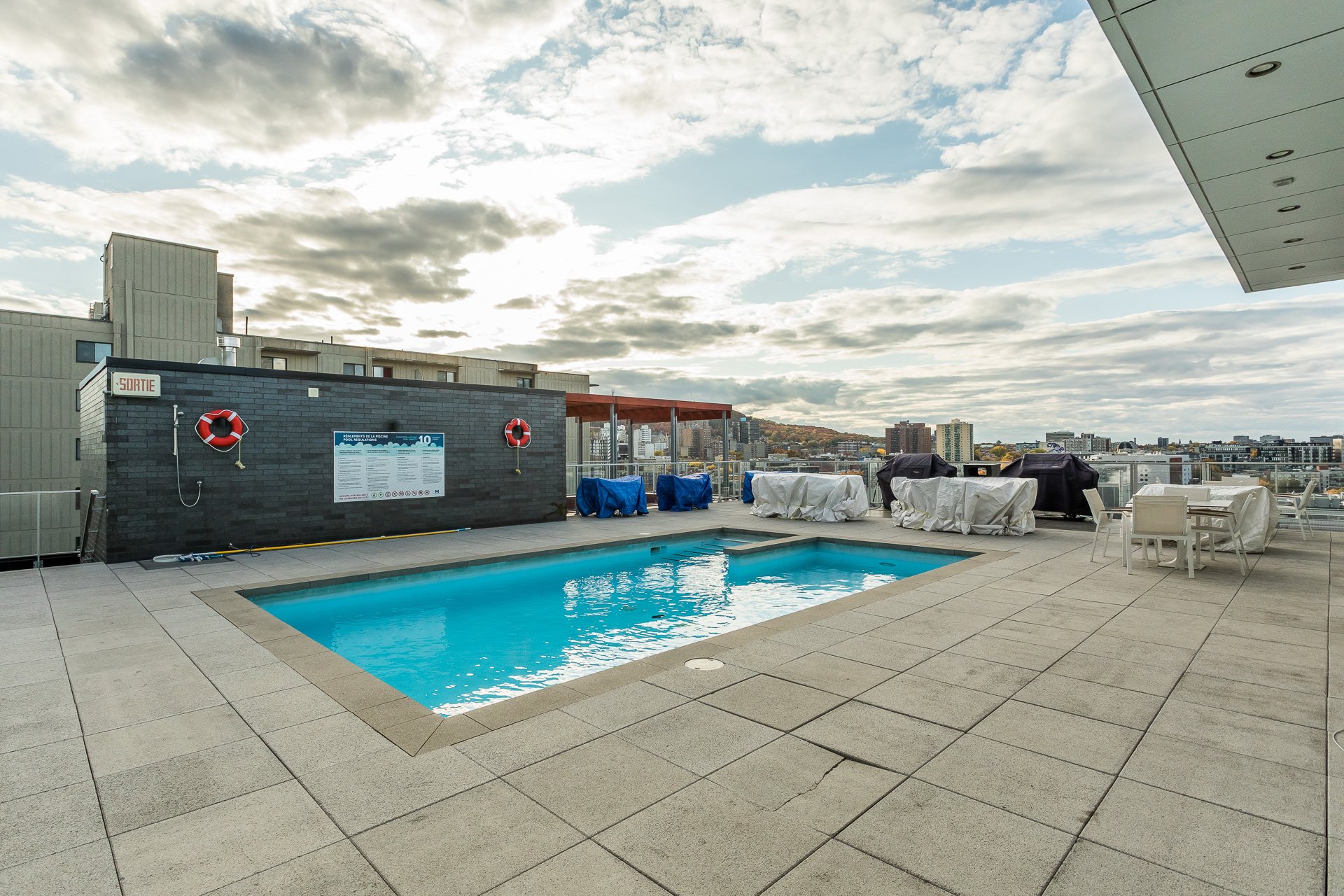 1150 Rue St-Denis — photo 3