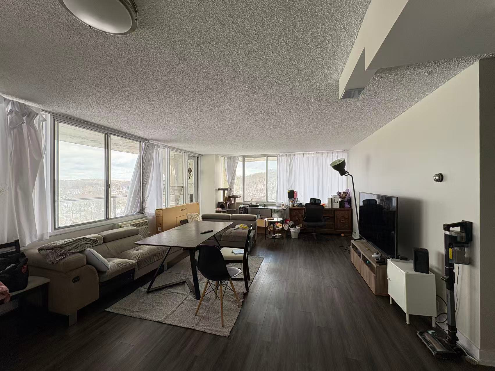 4850 Ch. de la Côte-des-Neiges — photo 2