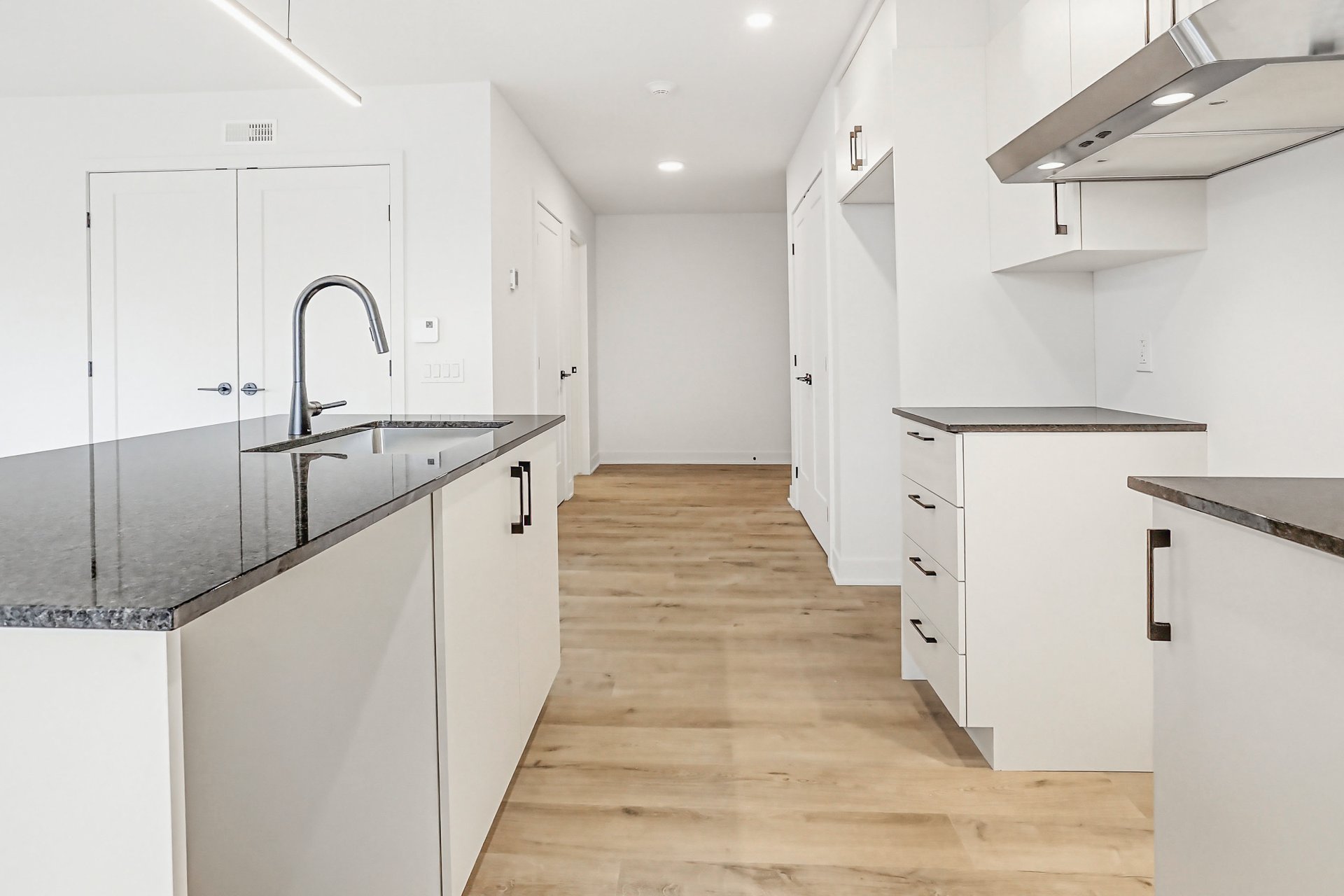 70 Rue Alexandre — photo 1