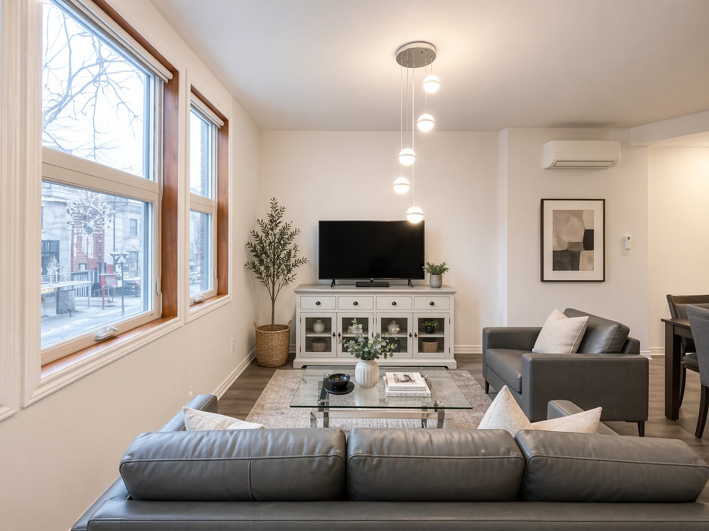 1672 Rue St-Denis — photo 2