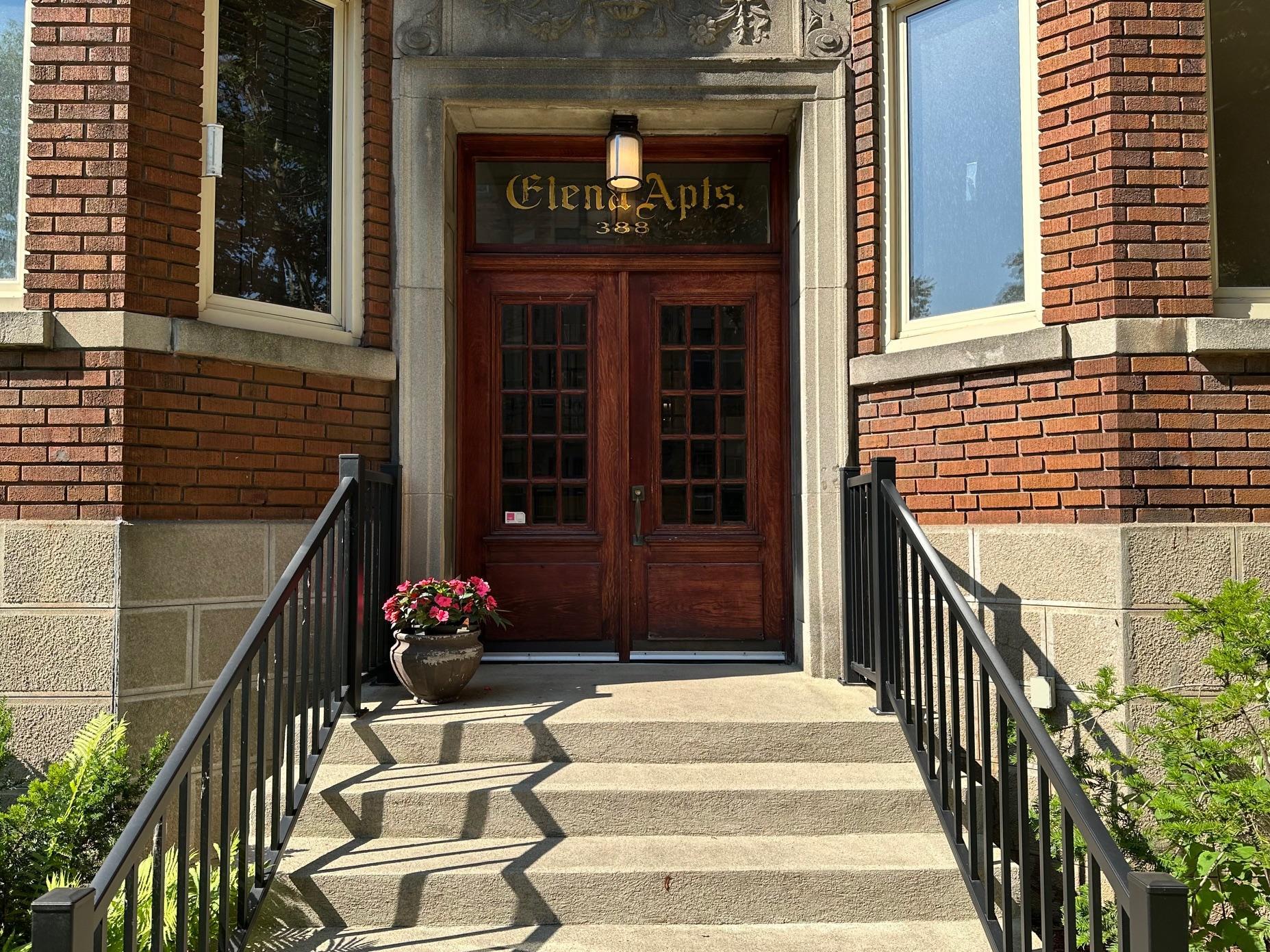 388 Av. Olivier — photo 2