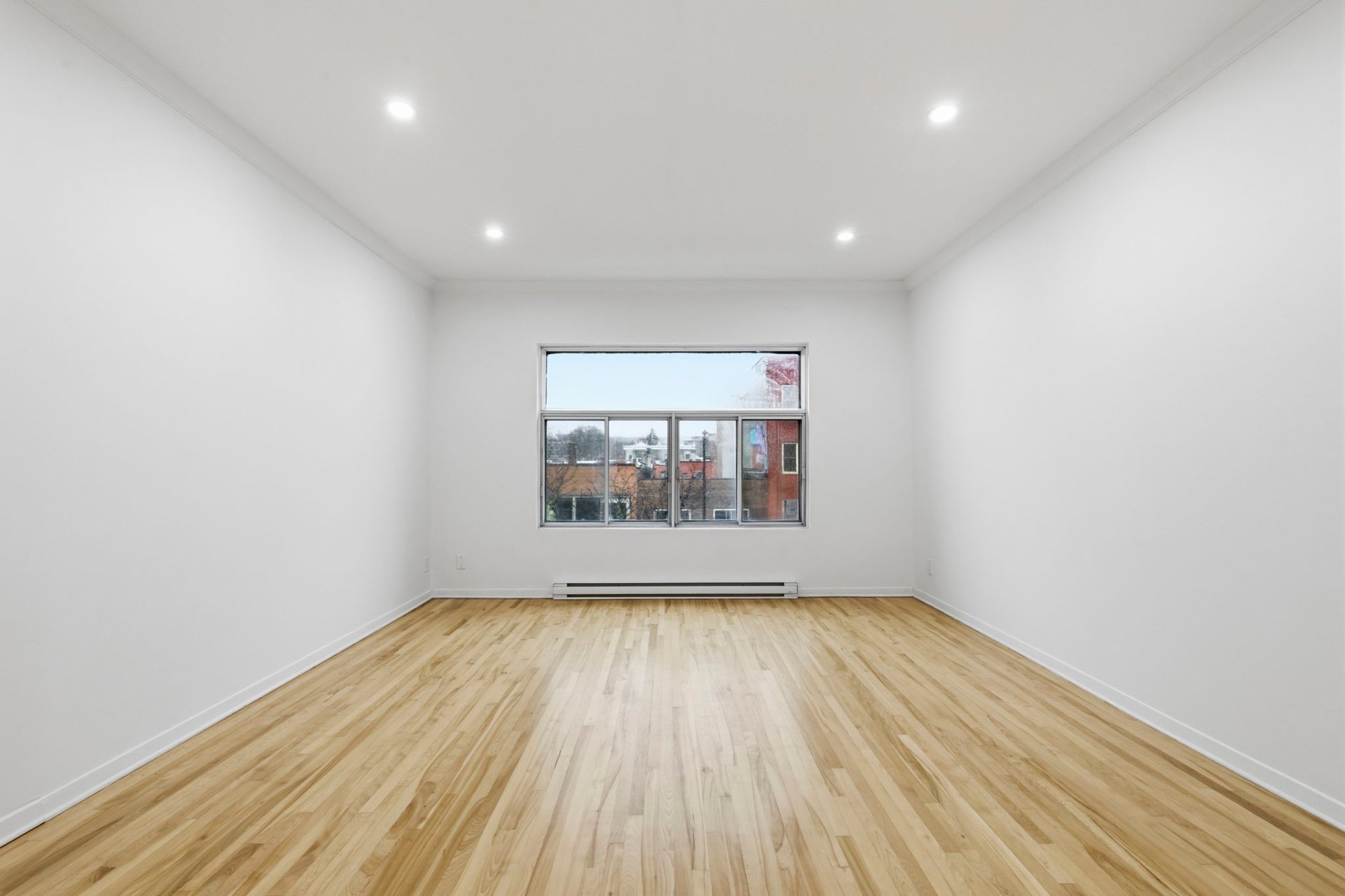 5625 Av. du Parc — photo 2