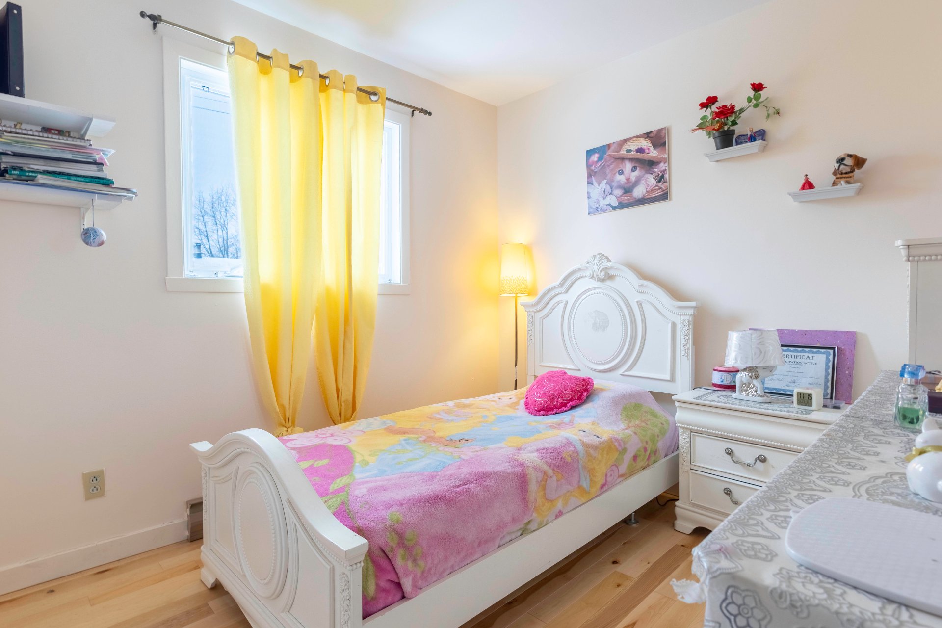 537 Rue Montpetit