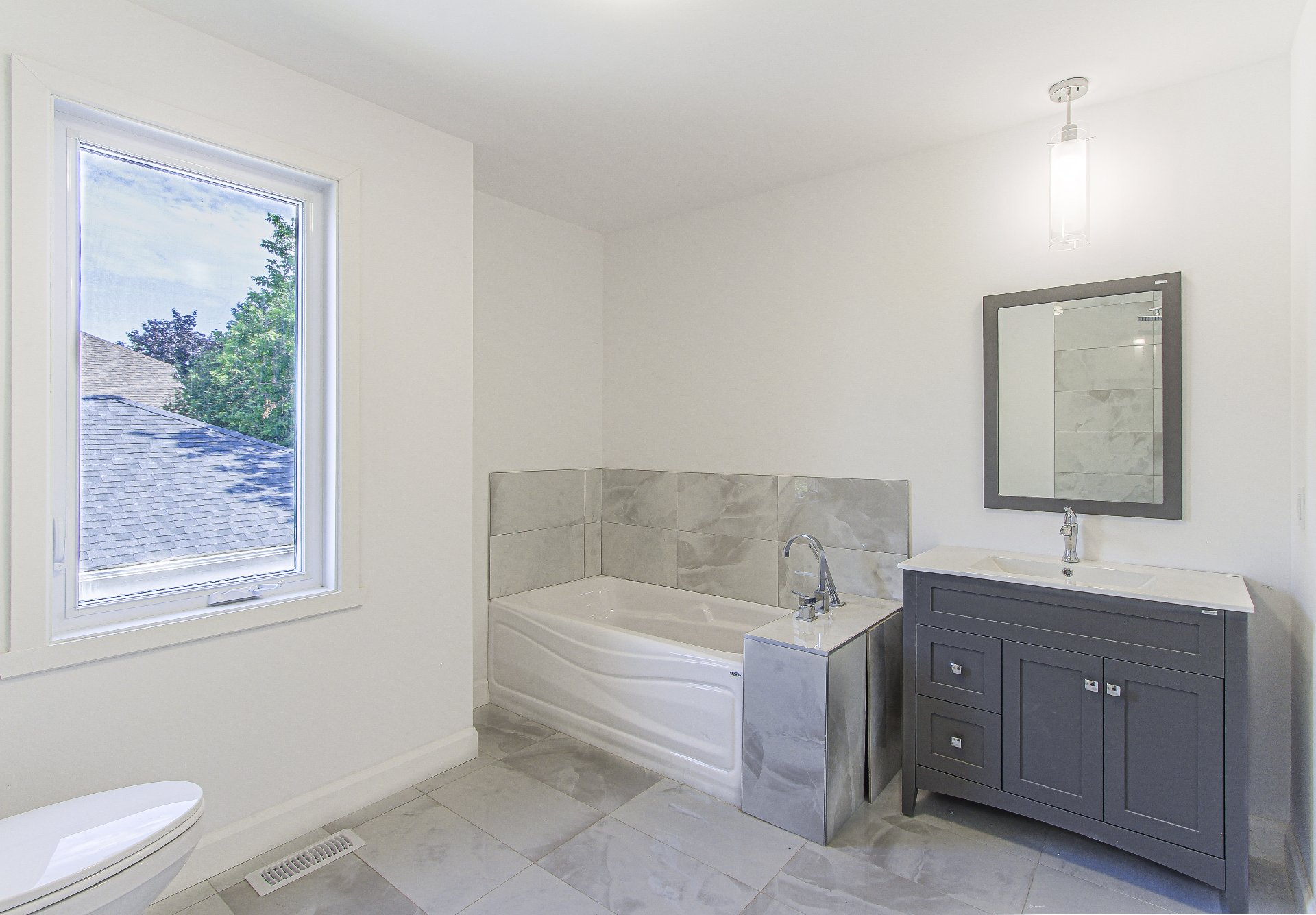 Ensuite bathroom