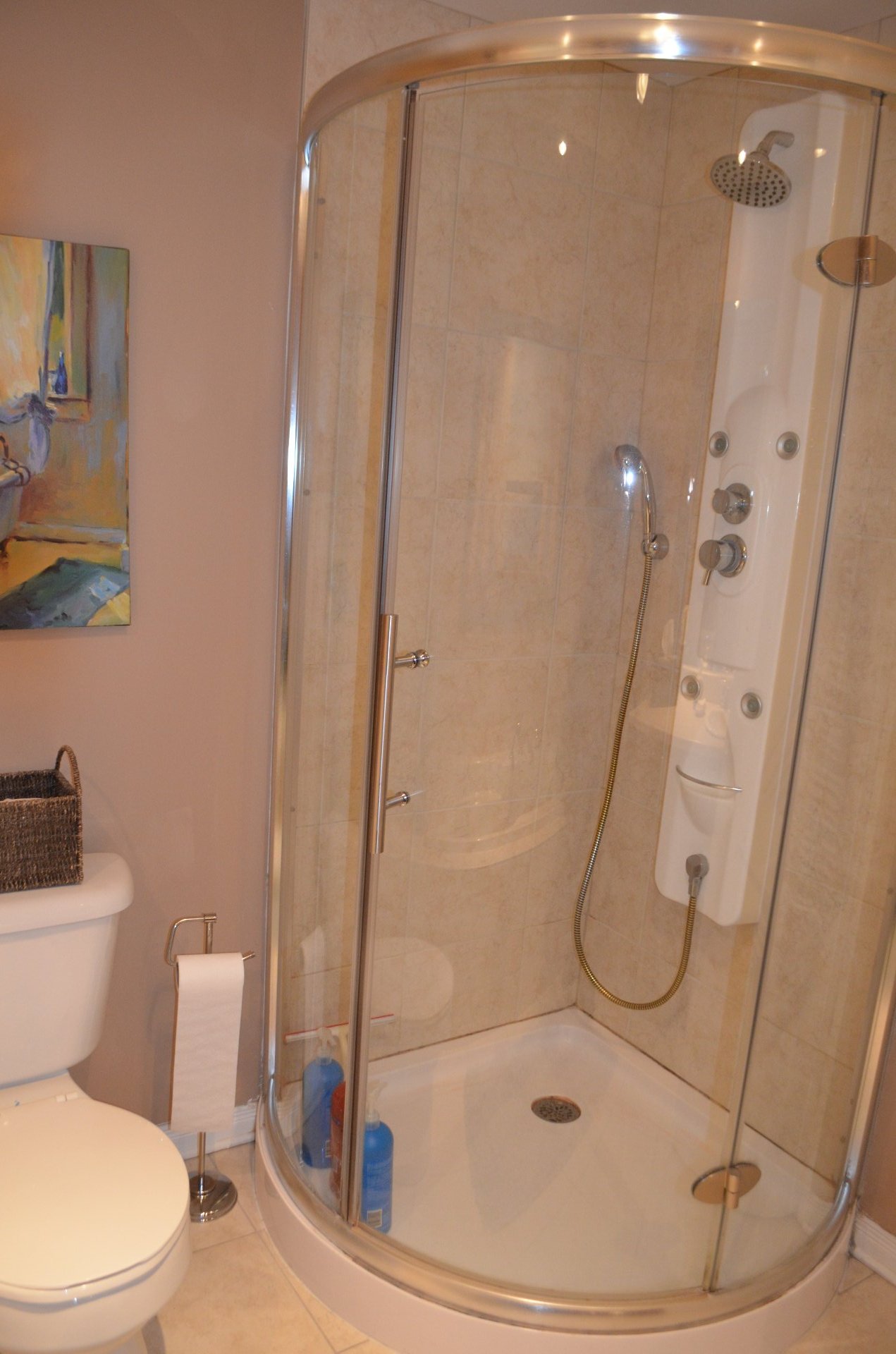 Ensuite bathroom