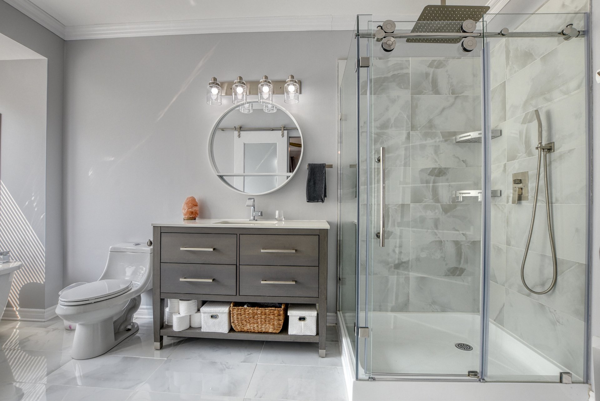 Ensuite bathroom