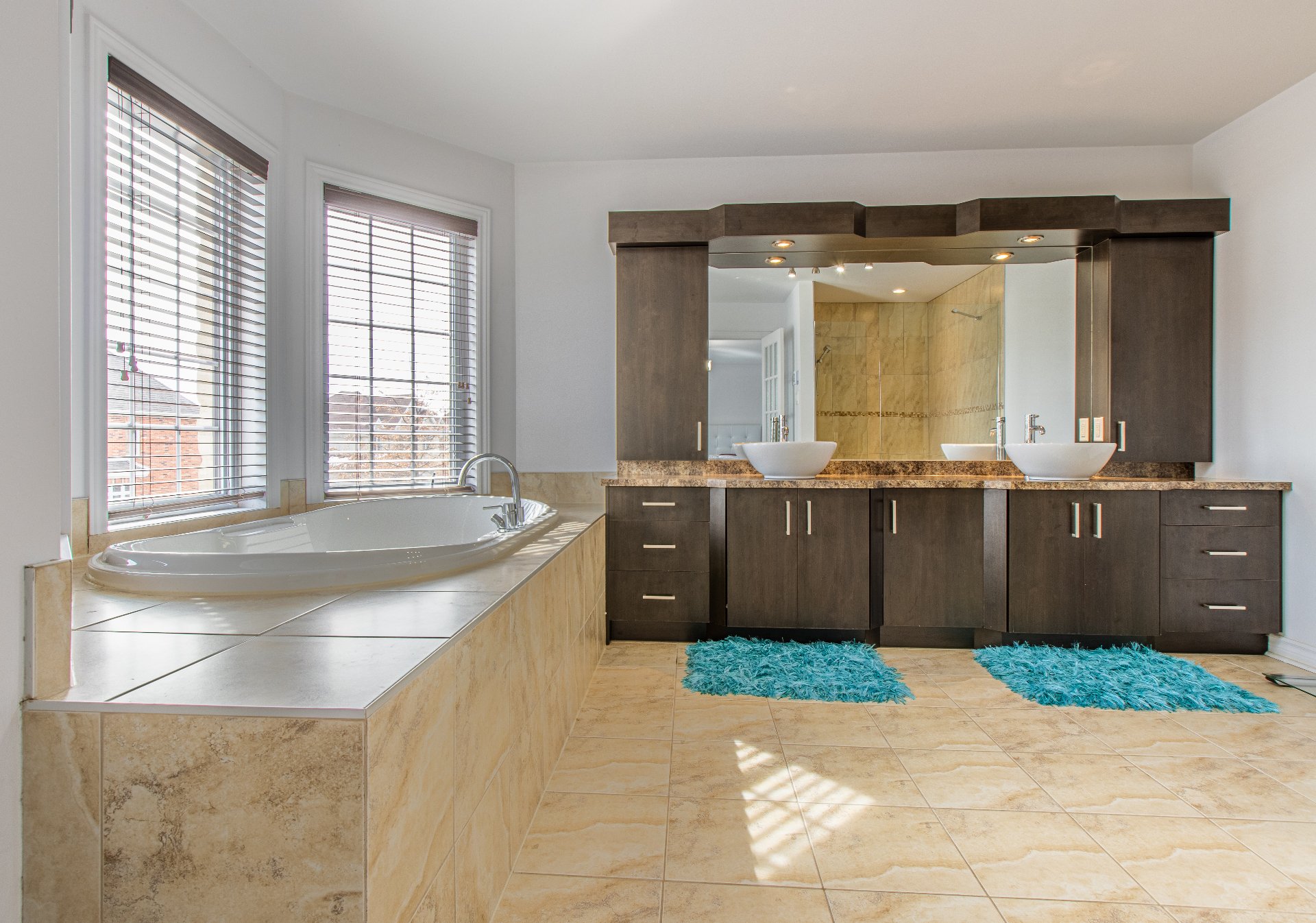 Ensuite bathroom