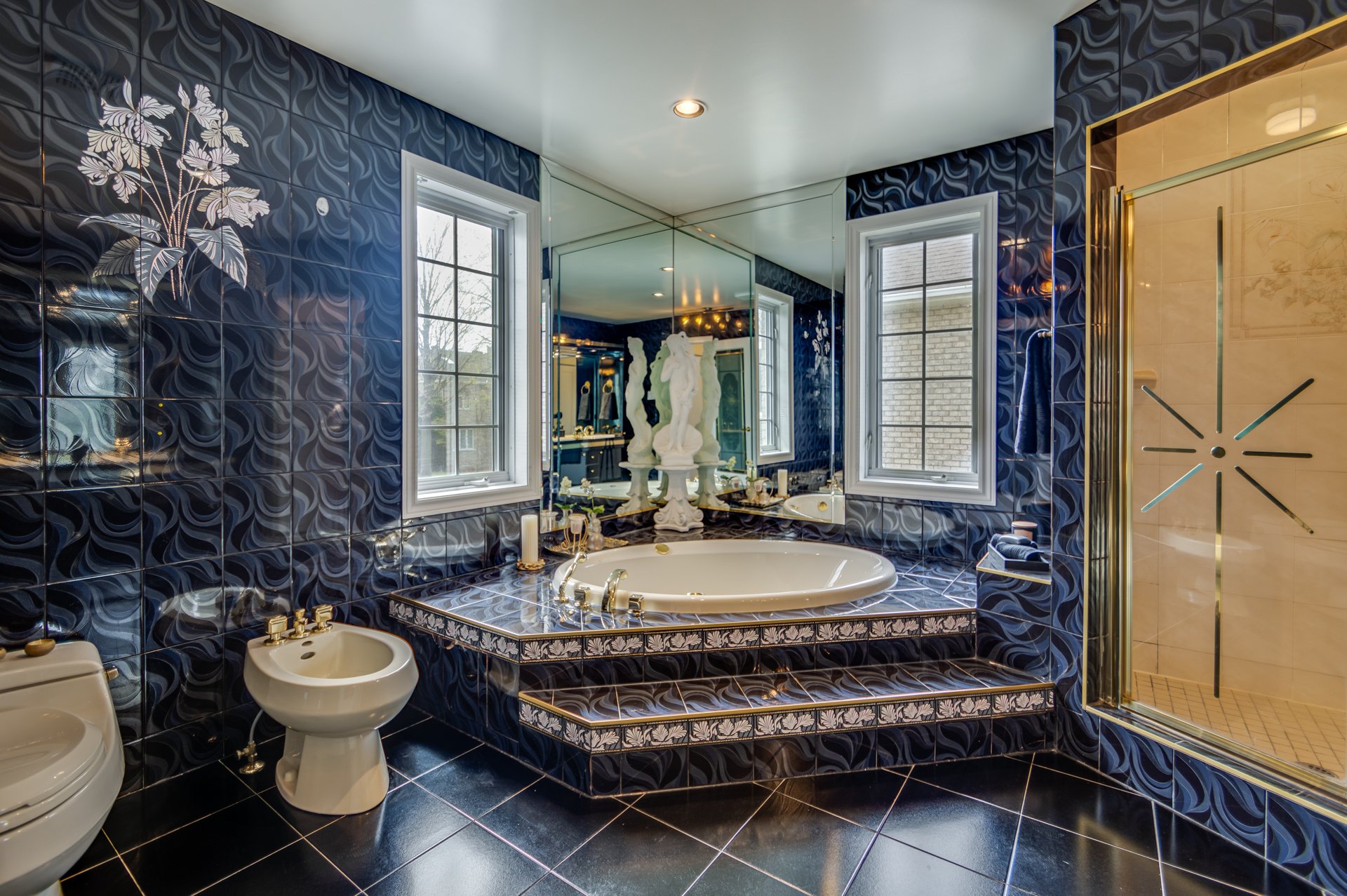 Ensuite bathroom