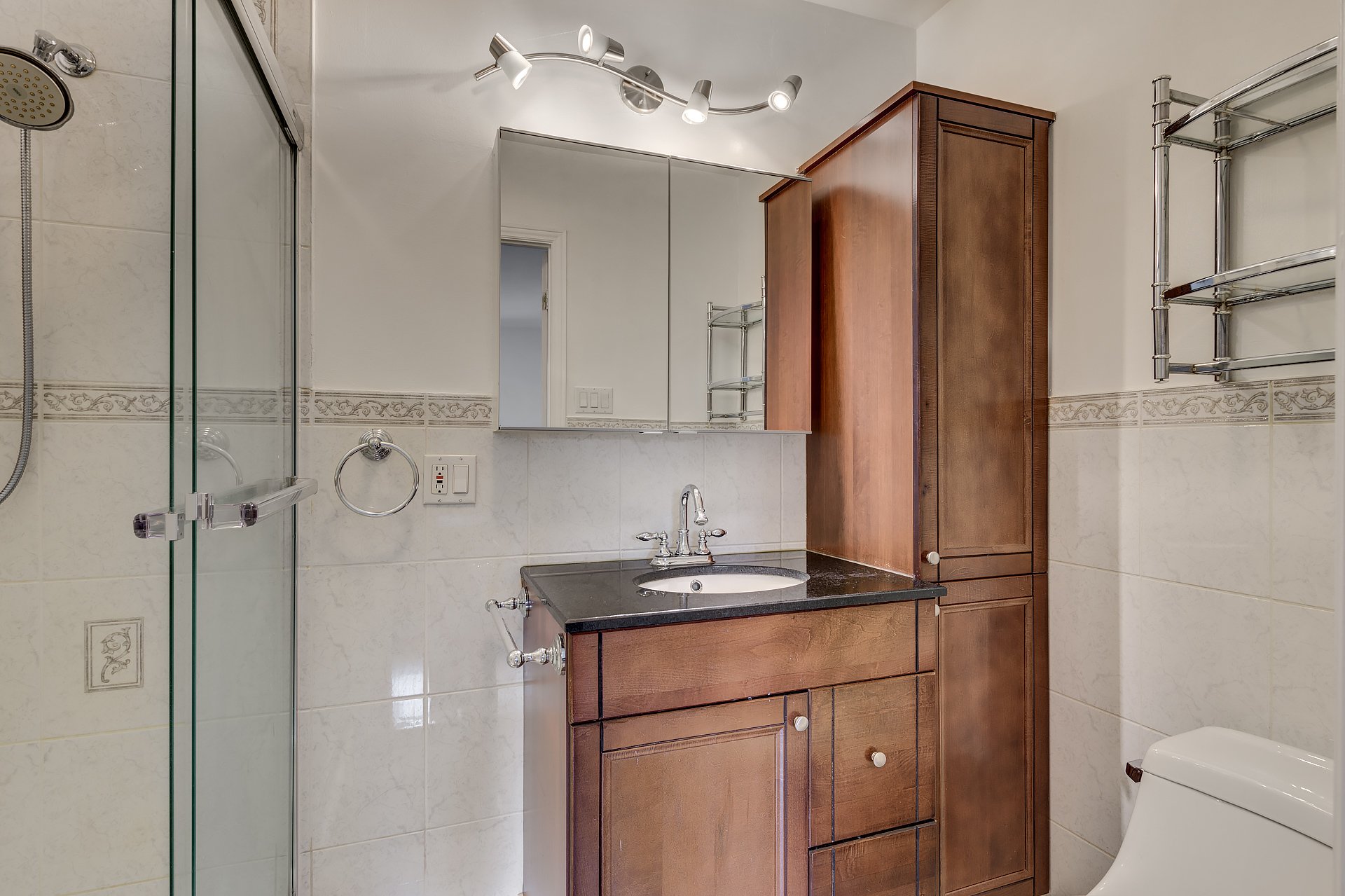 Ensuite bathroom
