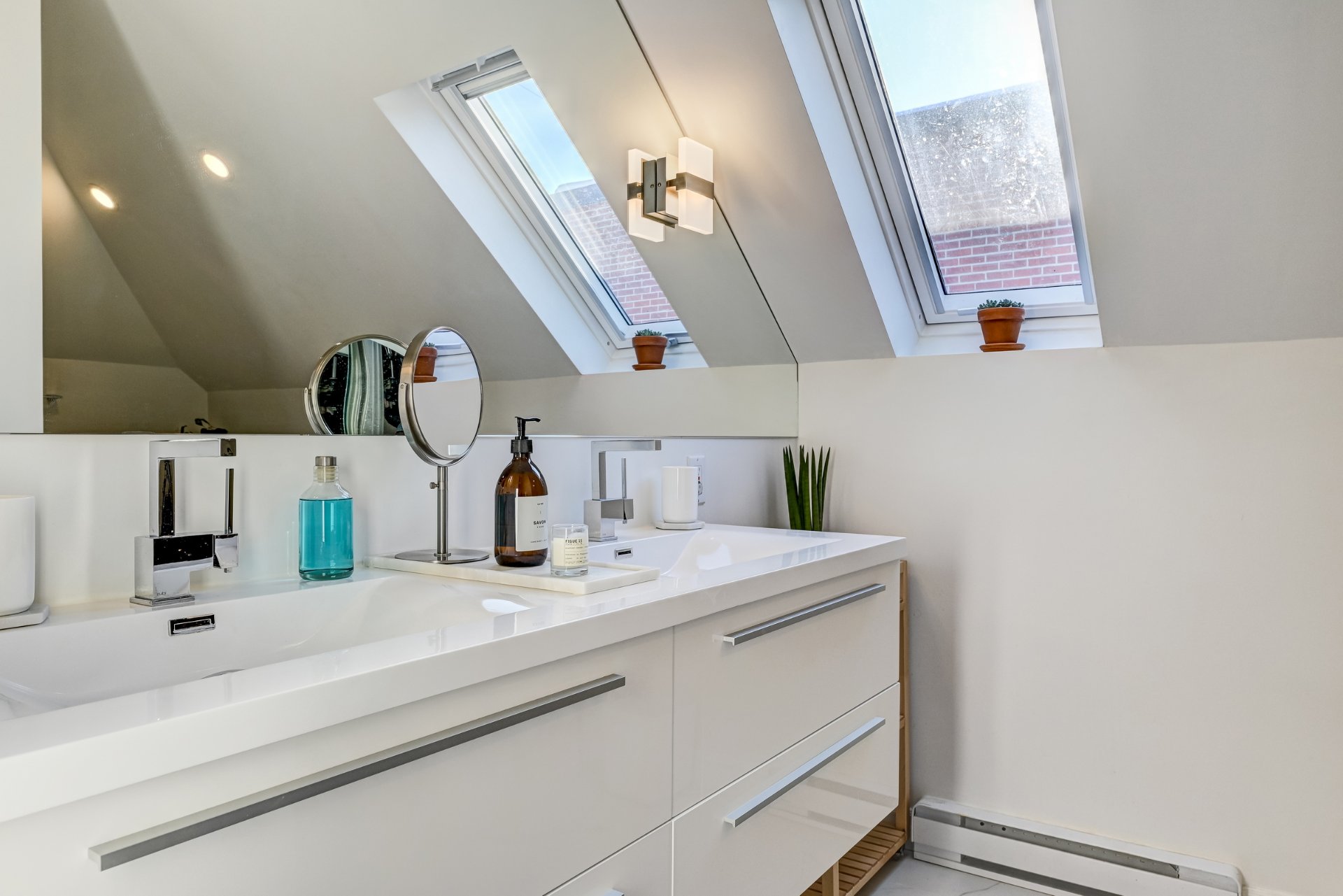 Ensuite bathroom