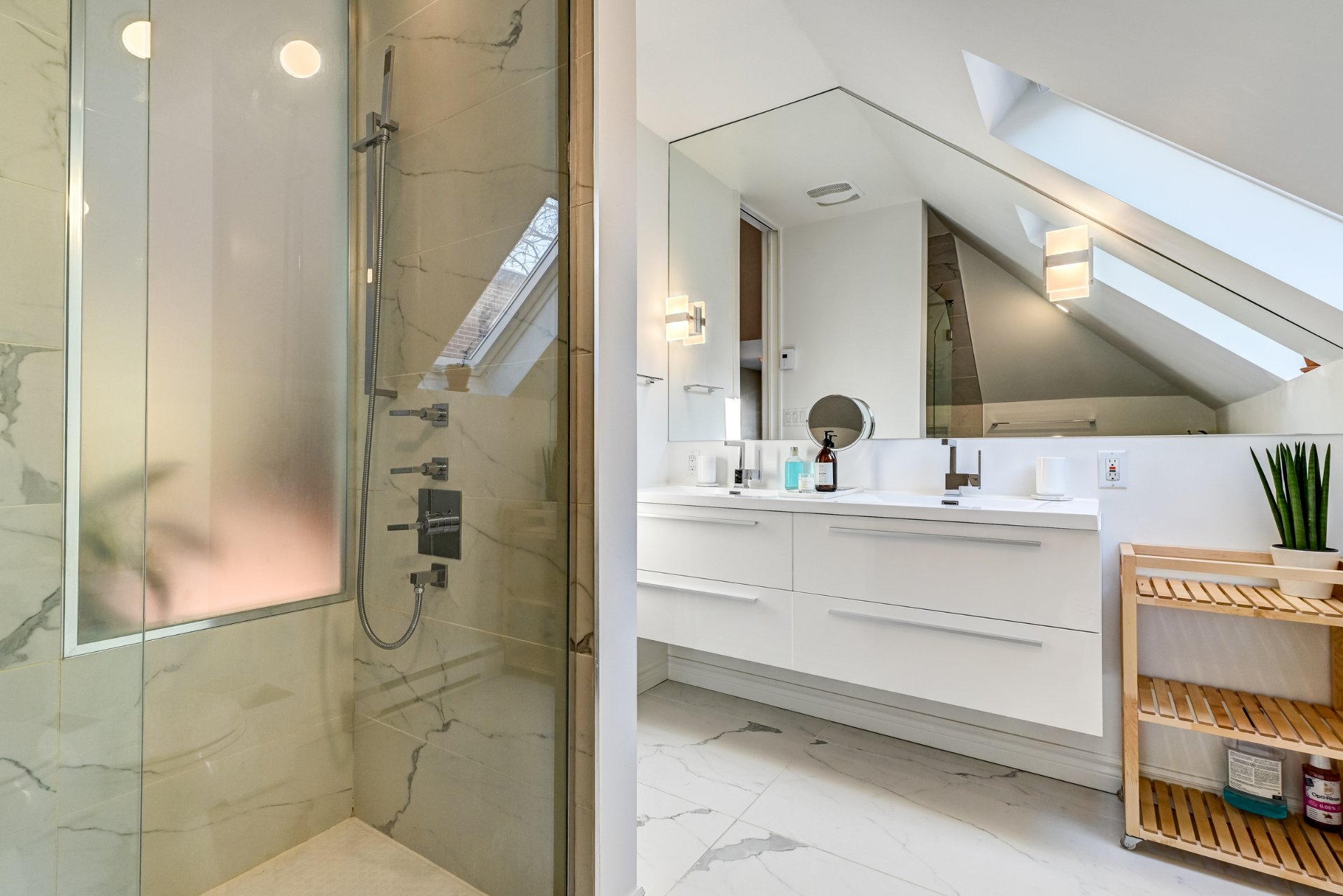 Ensuite bathroom