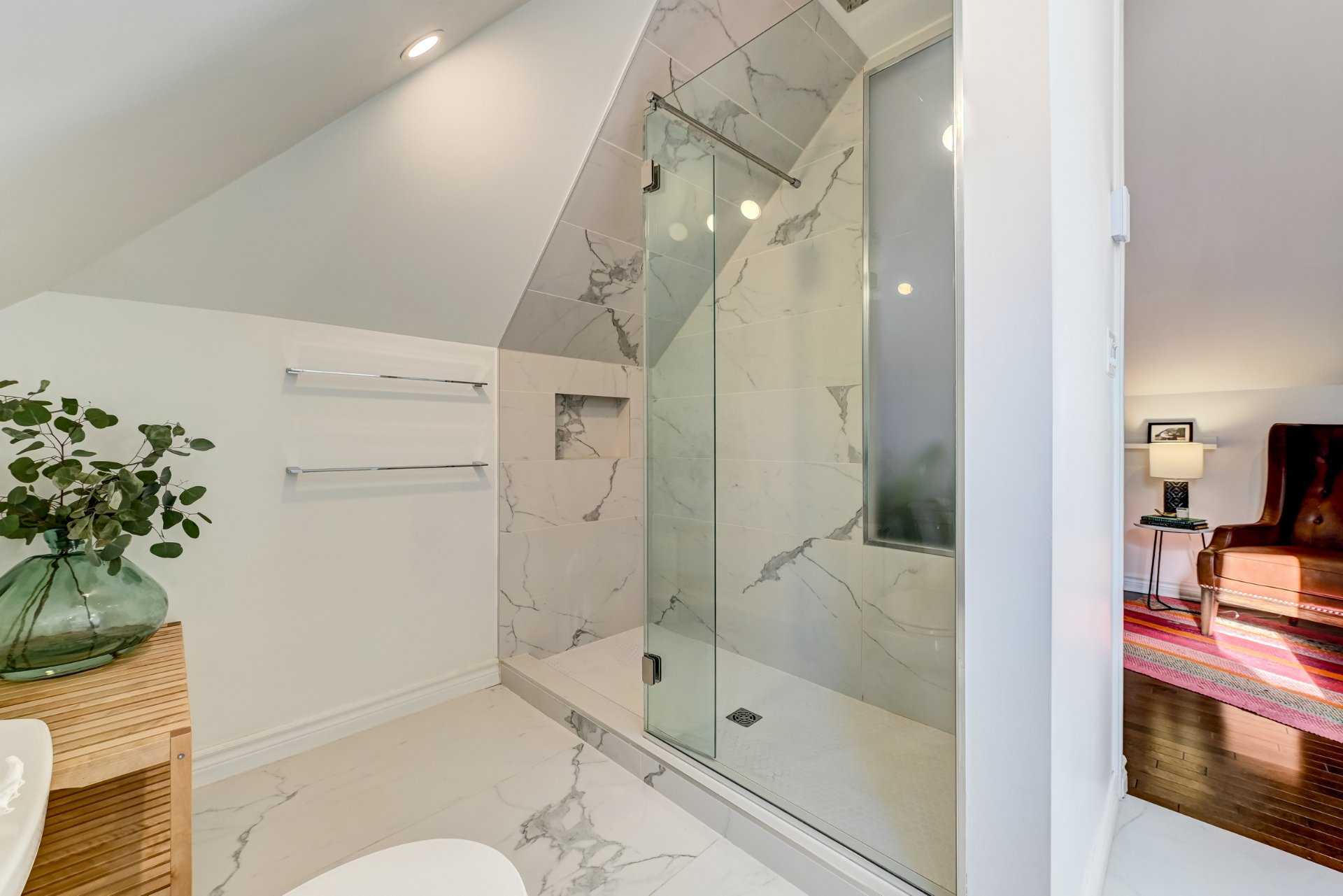 Ensuite bathroom