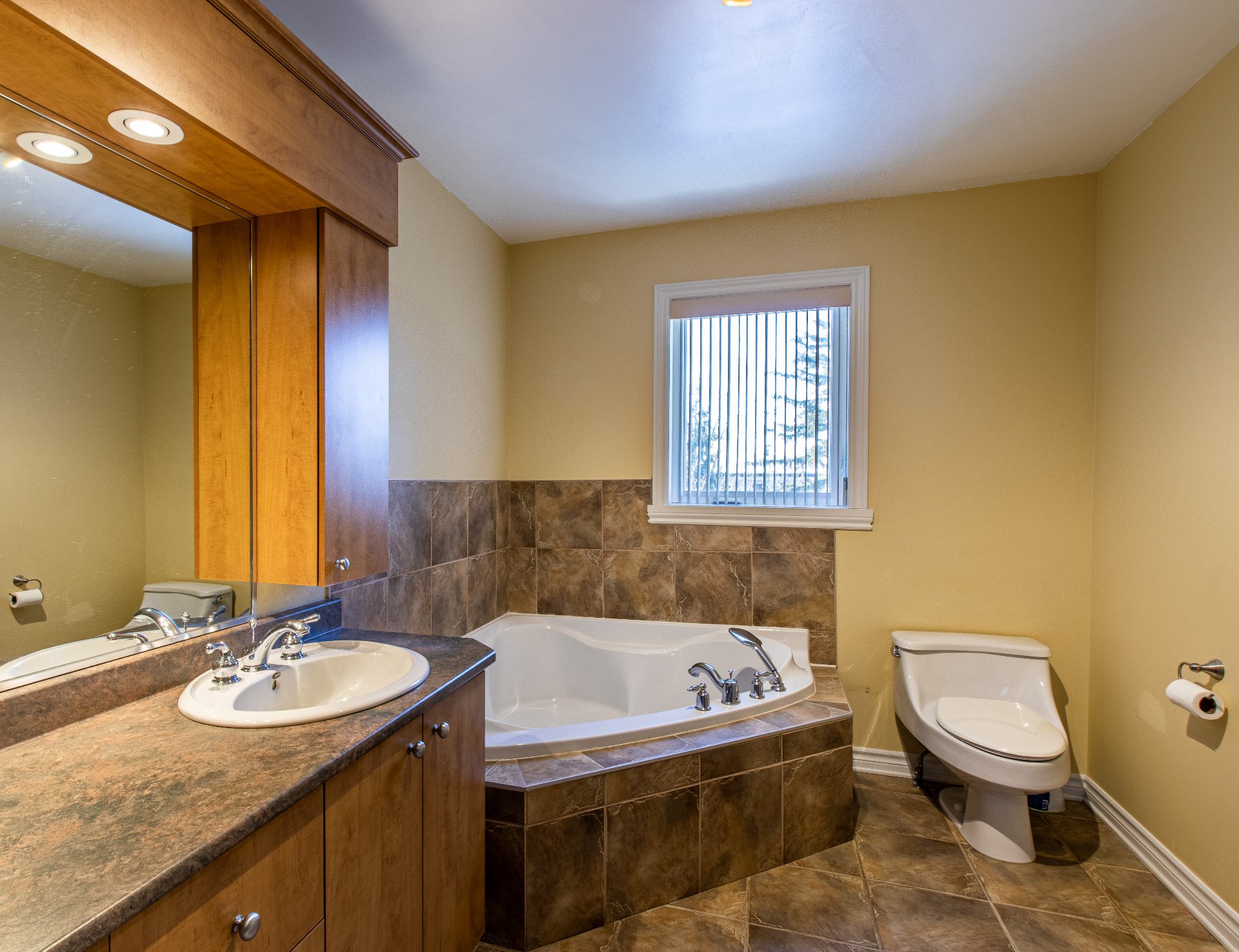 Ensuite bathroom