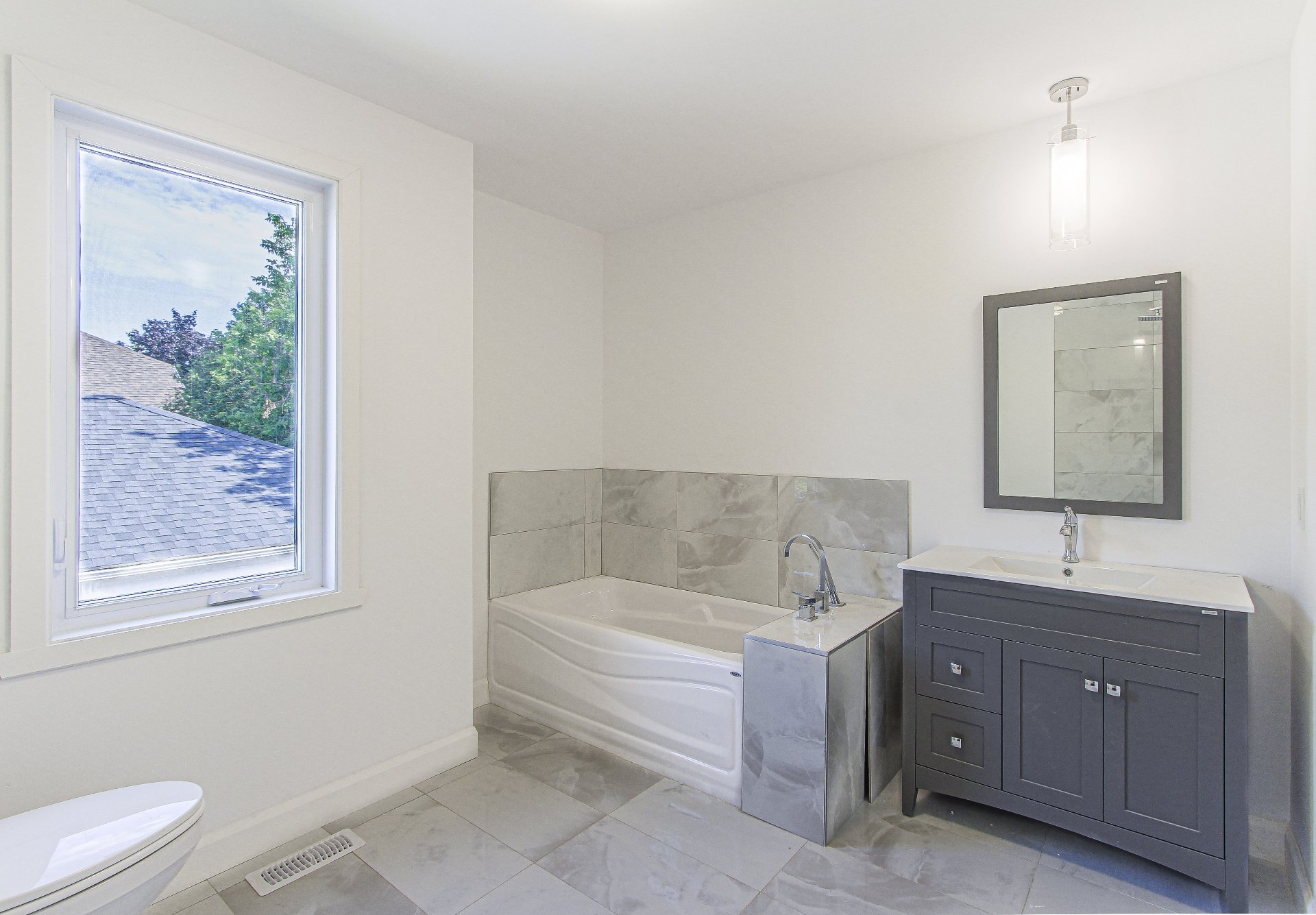 Ensuite bathroom