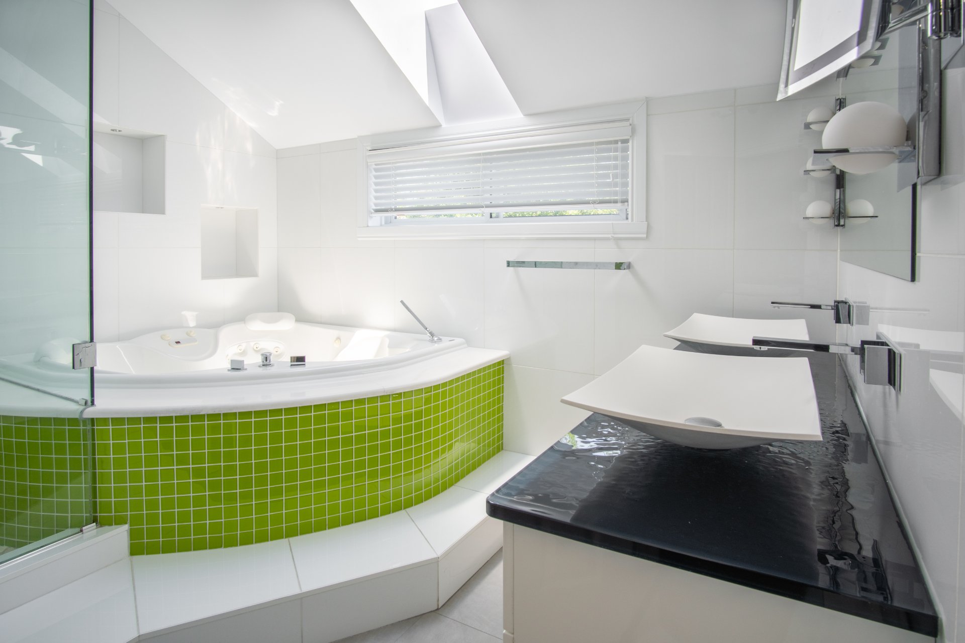 Ensuite bathroom