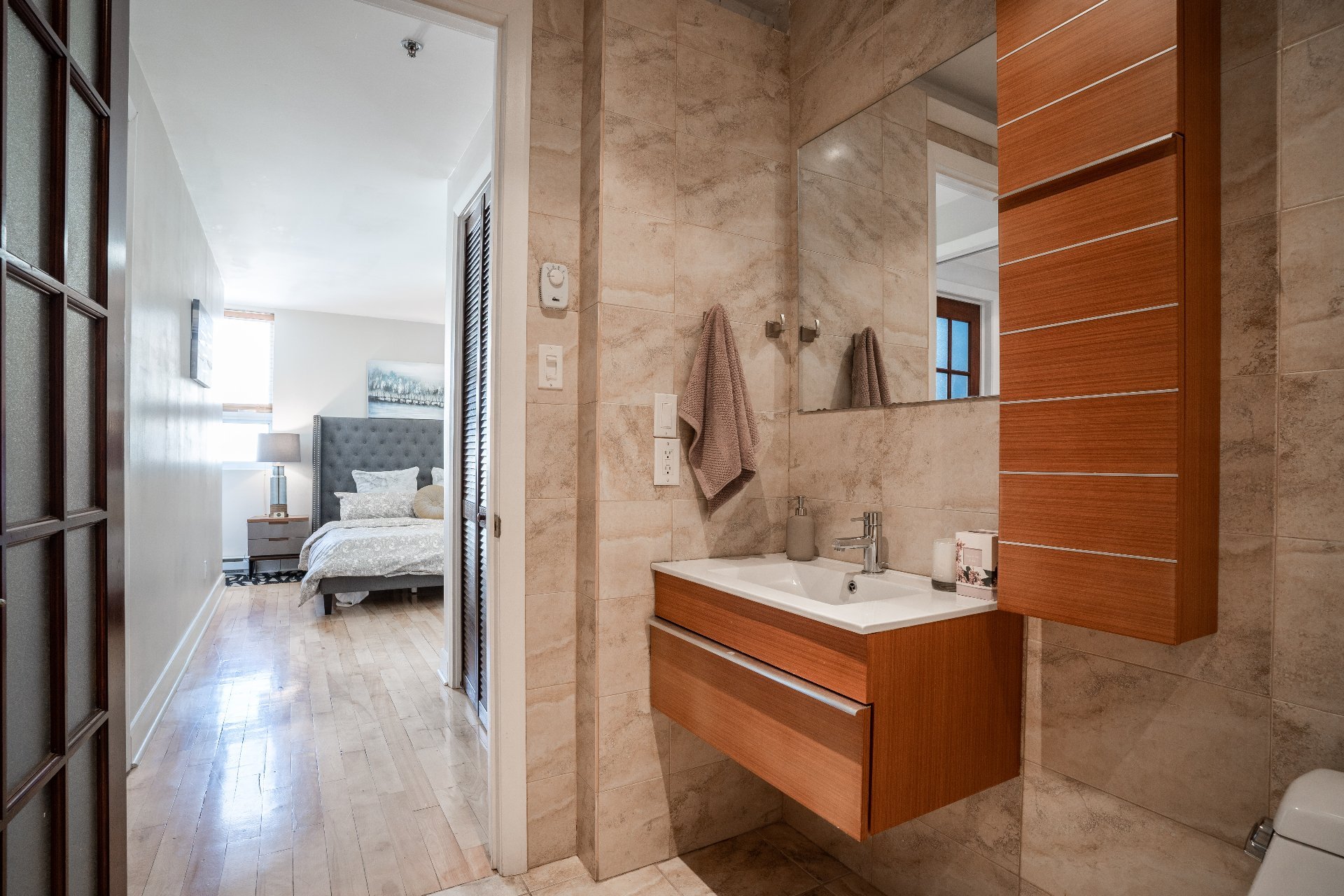Ensuite bathroom