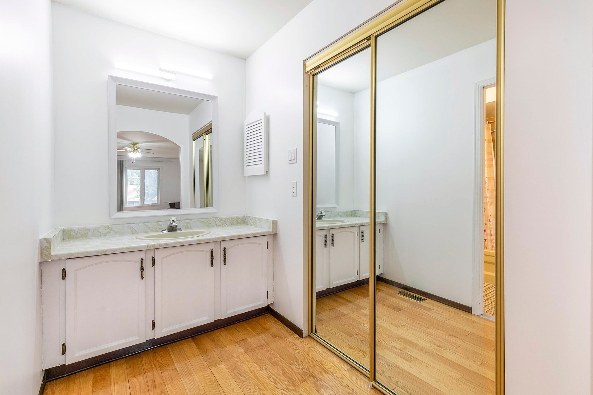 Ensuite bathroom
