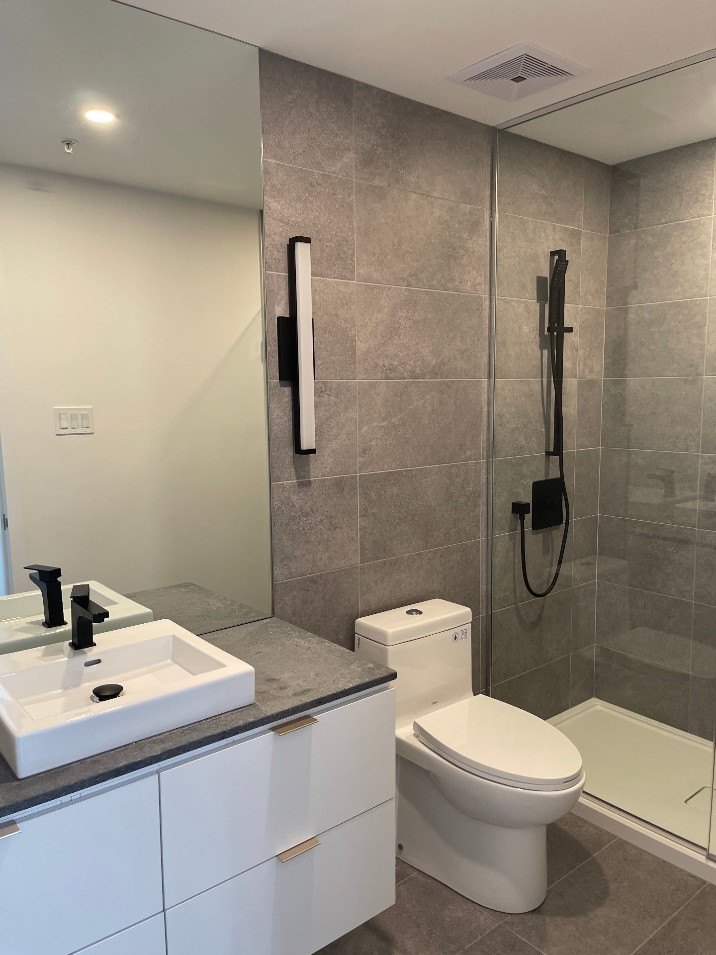 Ensuite bathroom