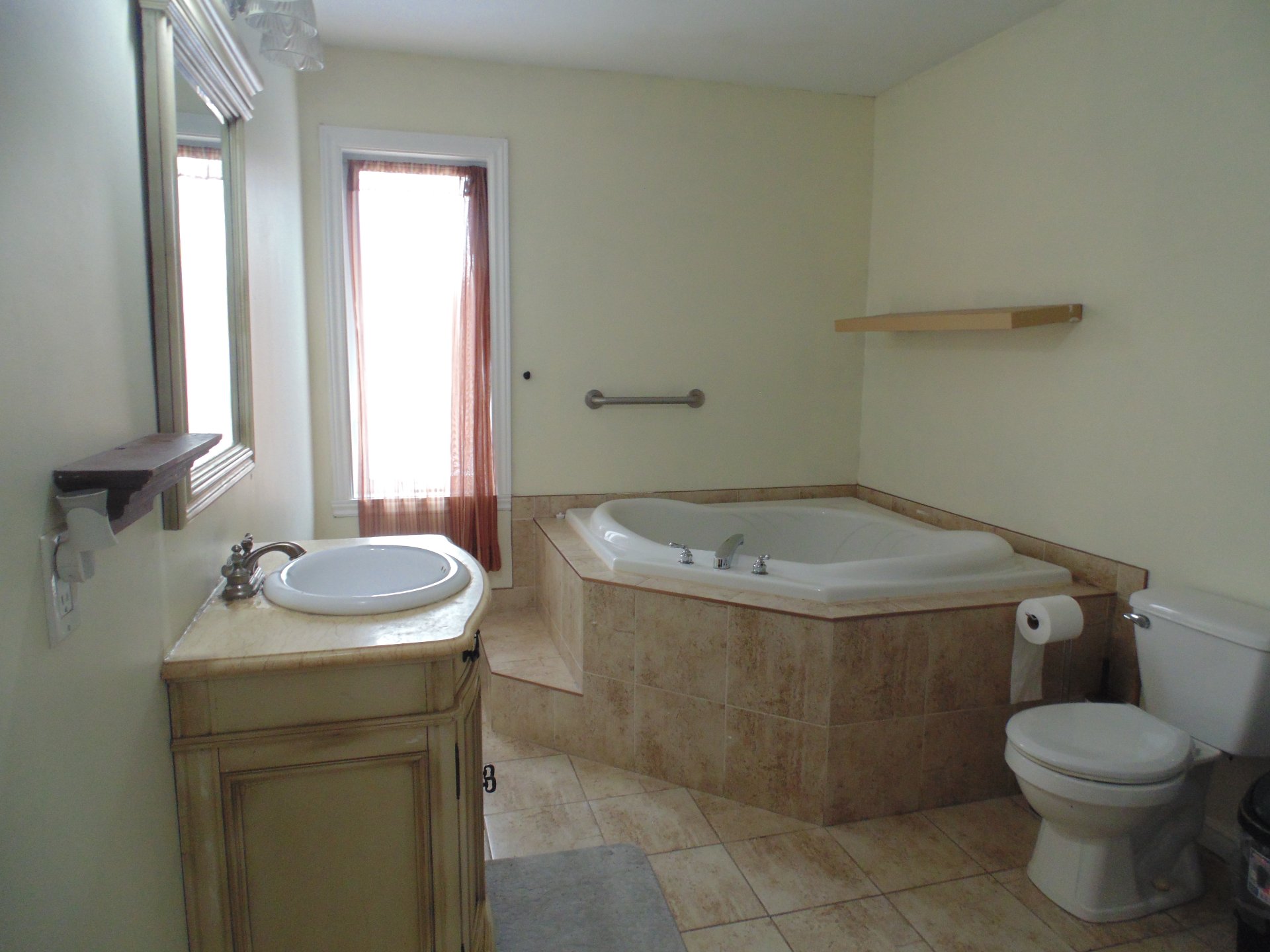 Ensuite bathroom