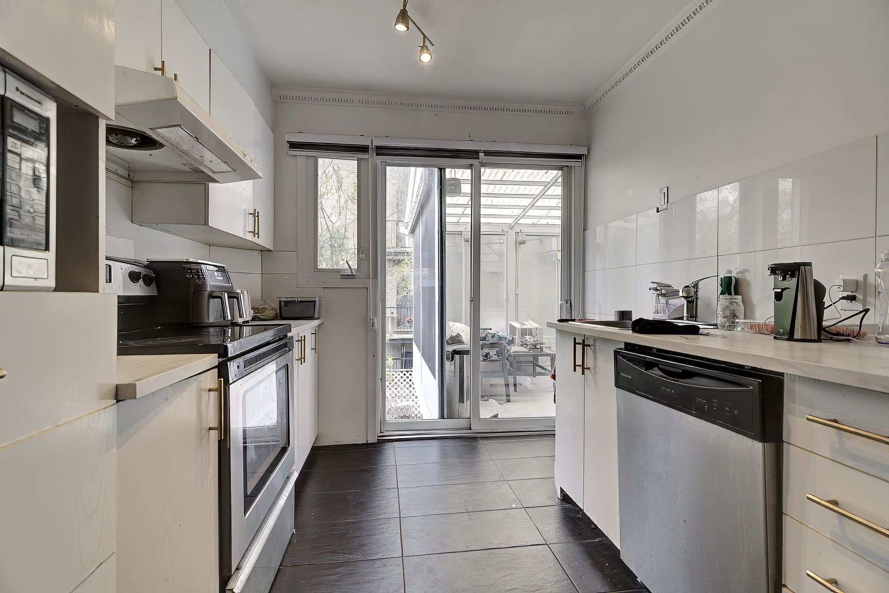 11388, Av. de Bruxelles