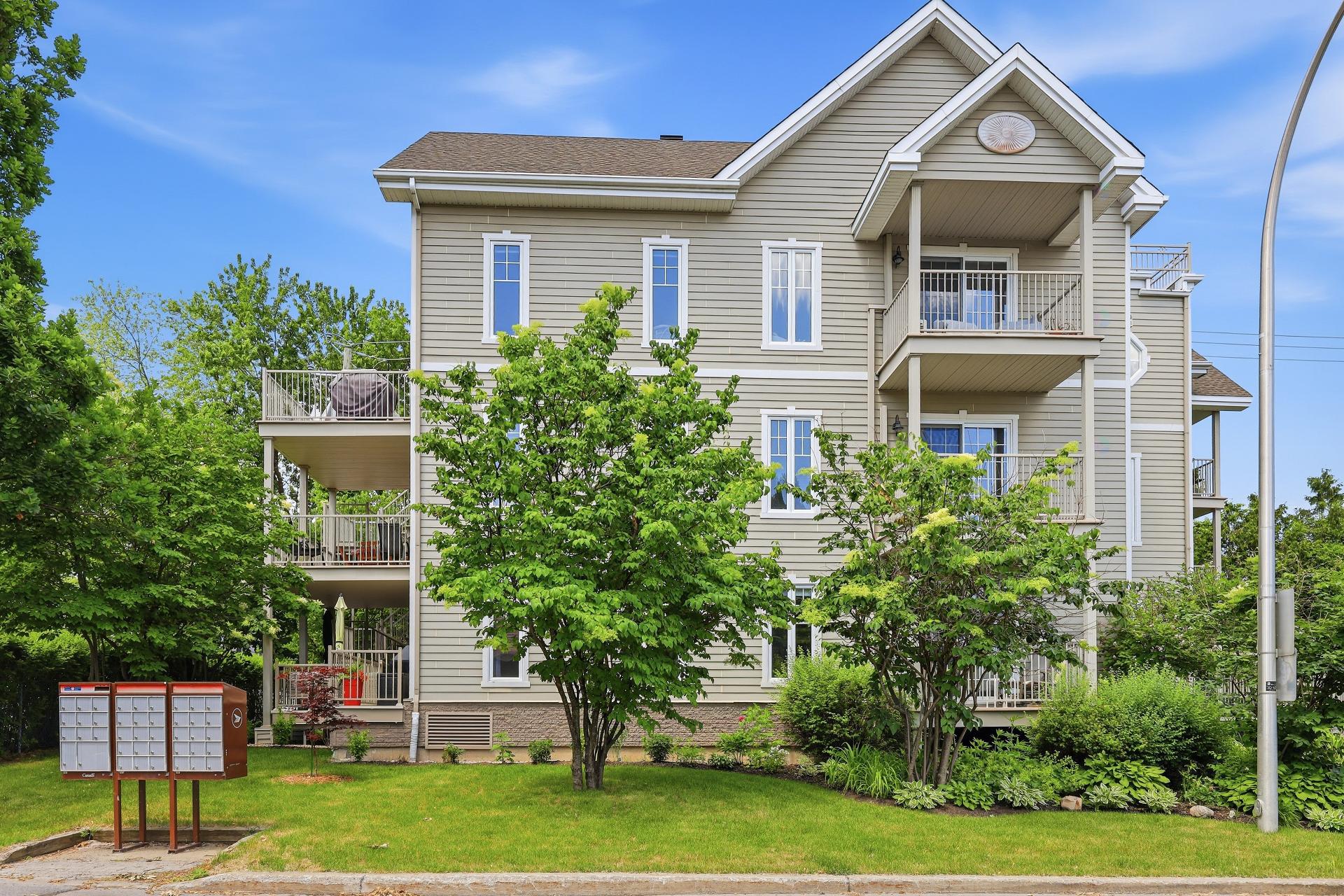 80 Rue Surprenant #304, Sainte-Catherine, QC, J5C1W2