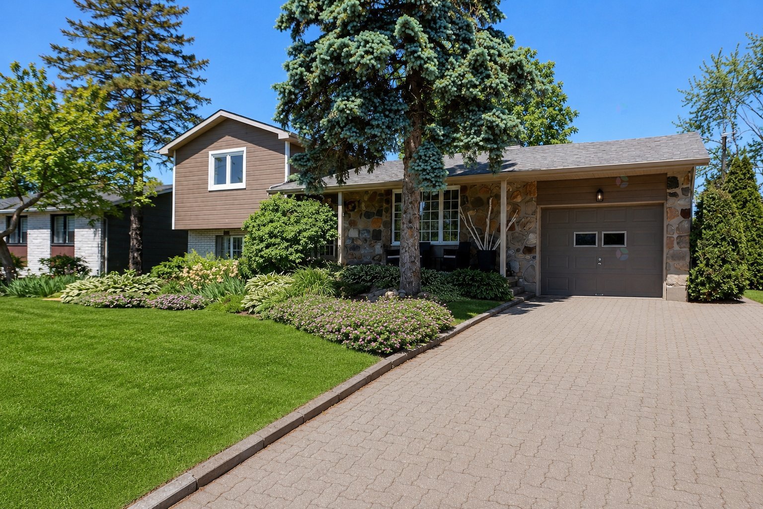 35Z Rue Jolliet, Saint-Bruno-de-Montarville, QC, J3N1E8