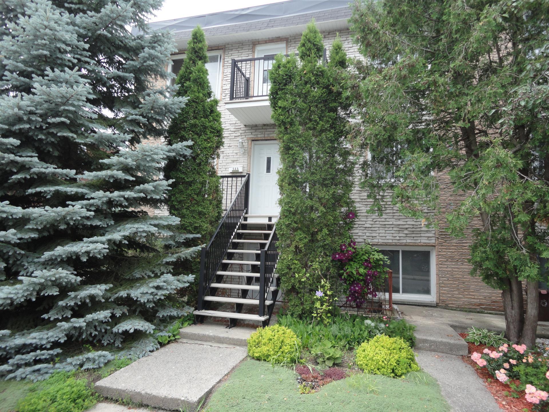 569 Rue Diane, Longueuil (Le Vieux-Longueuil), QC, J4J2C4