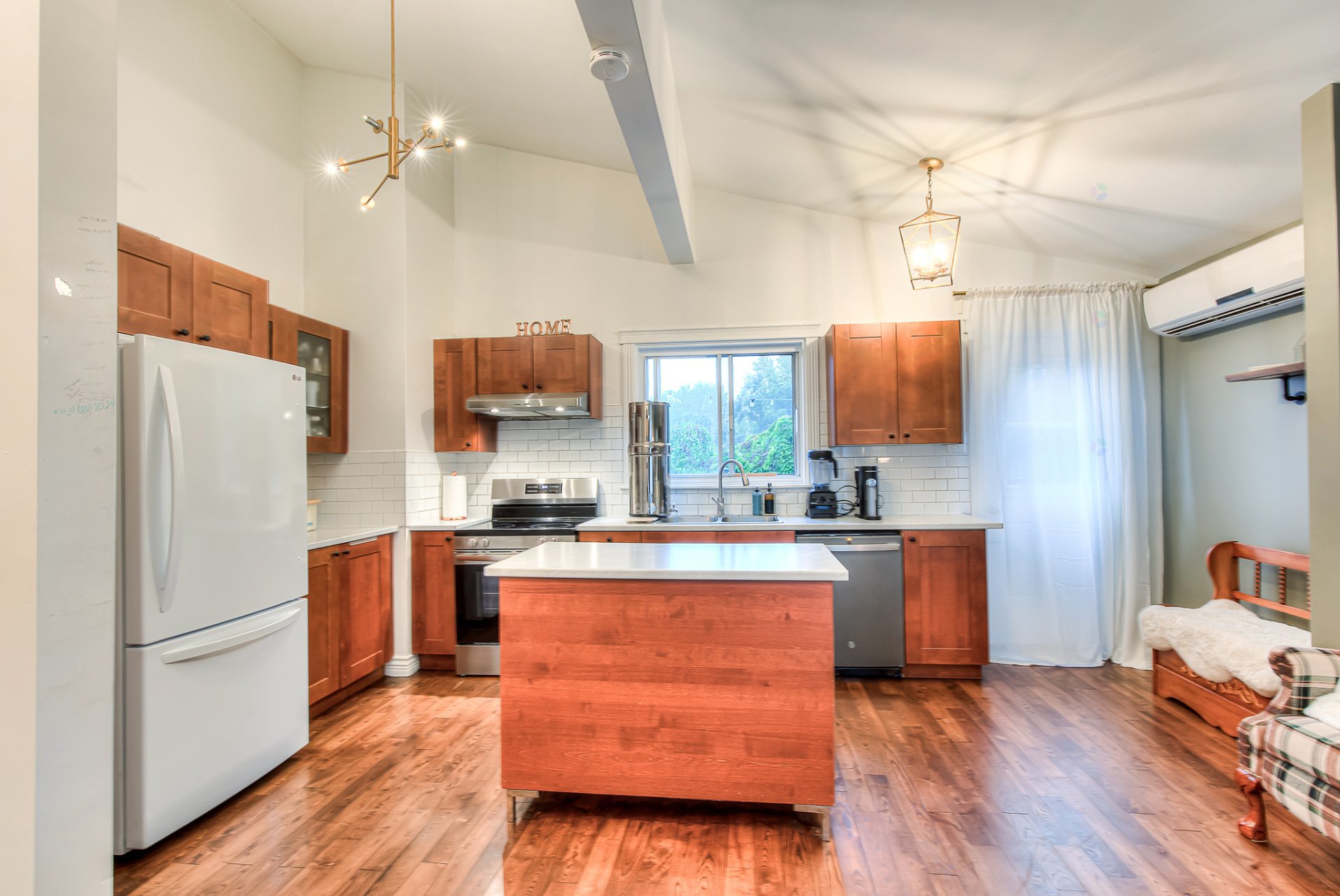 425 63e Avenue thumbnail 6