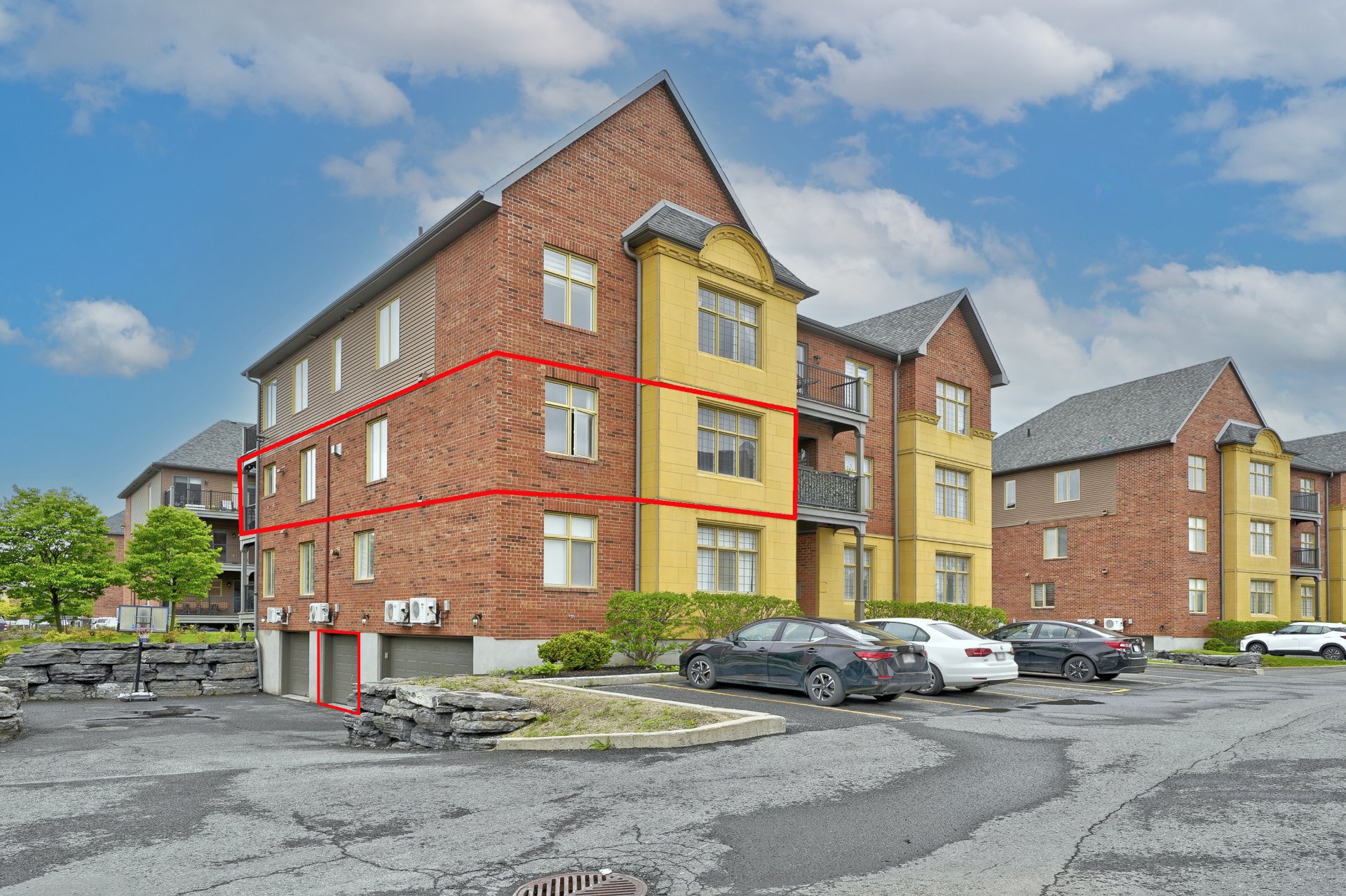 8080 Rue de Londres #3, Brossard, QC, J4Y0K6
