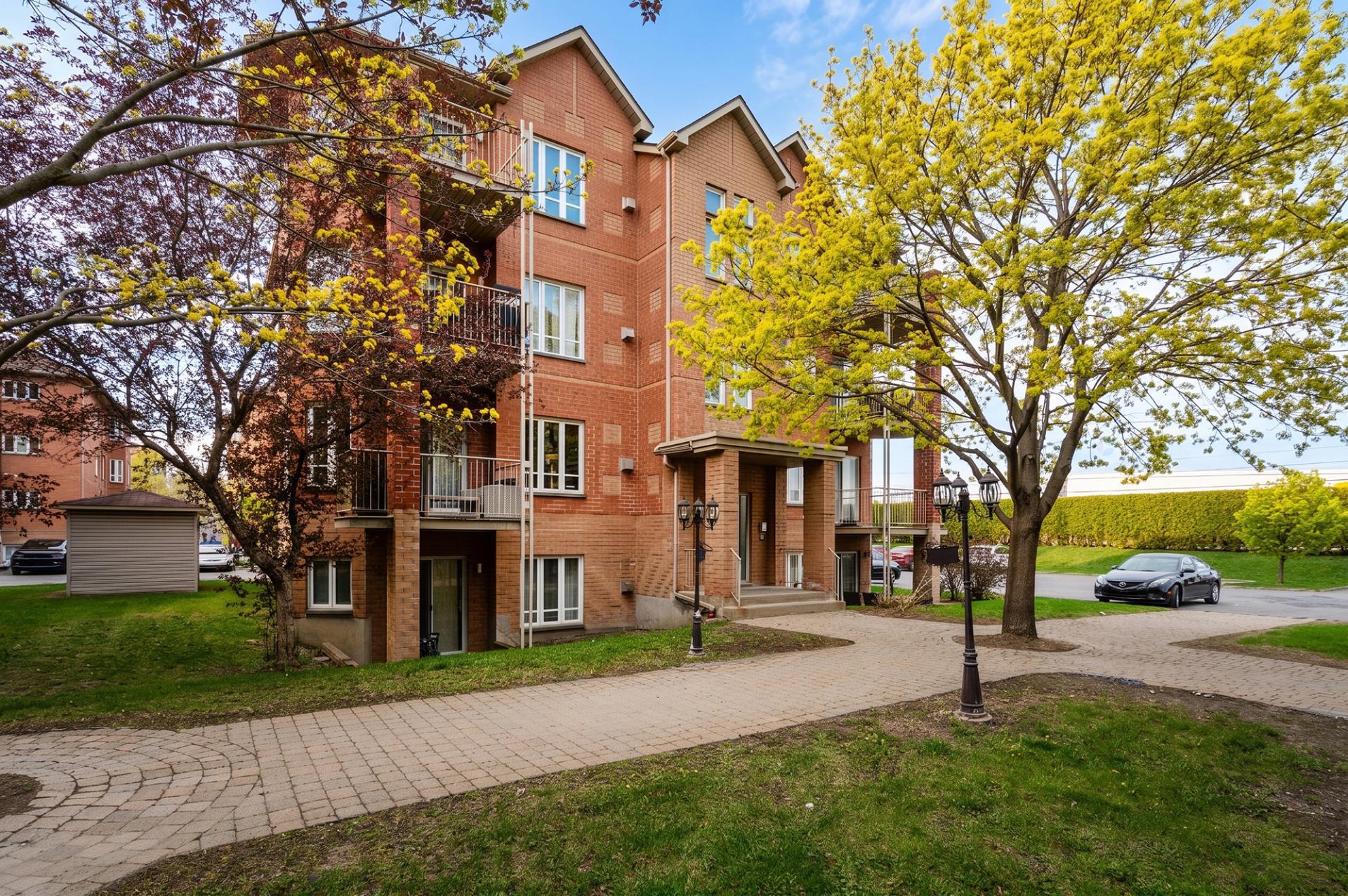 357 Rue Lucien-Milette #201, Longueuil (Saint-Hubert), QC, J3Y9H1