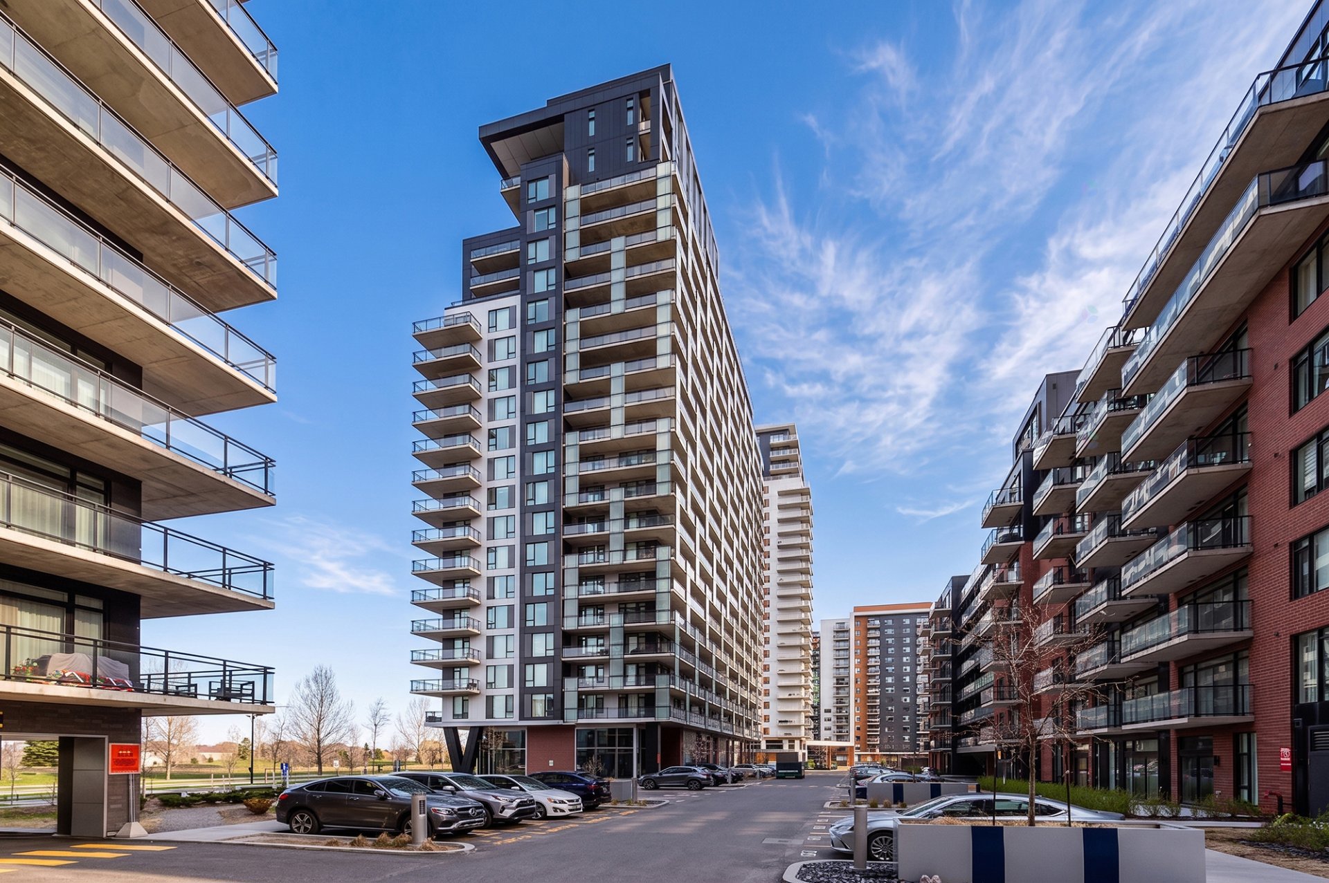 5505 Boul. du Quartier #2104, Brossard, QC, J4Z0R9