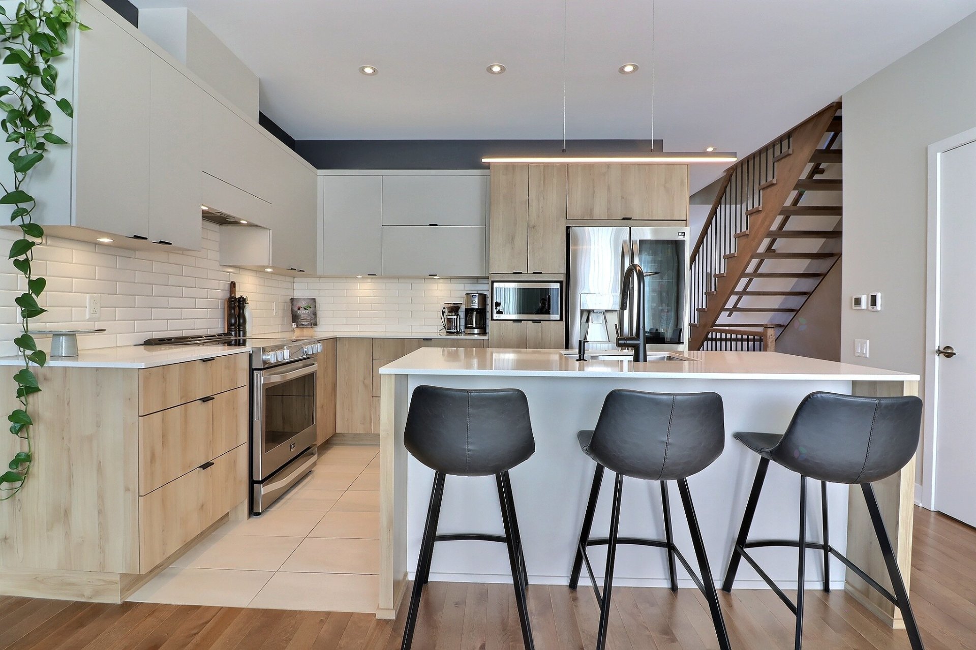 316 Rg des Vingt, Saint-Basile-le-Grand, QC, J3N1M2