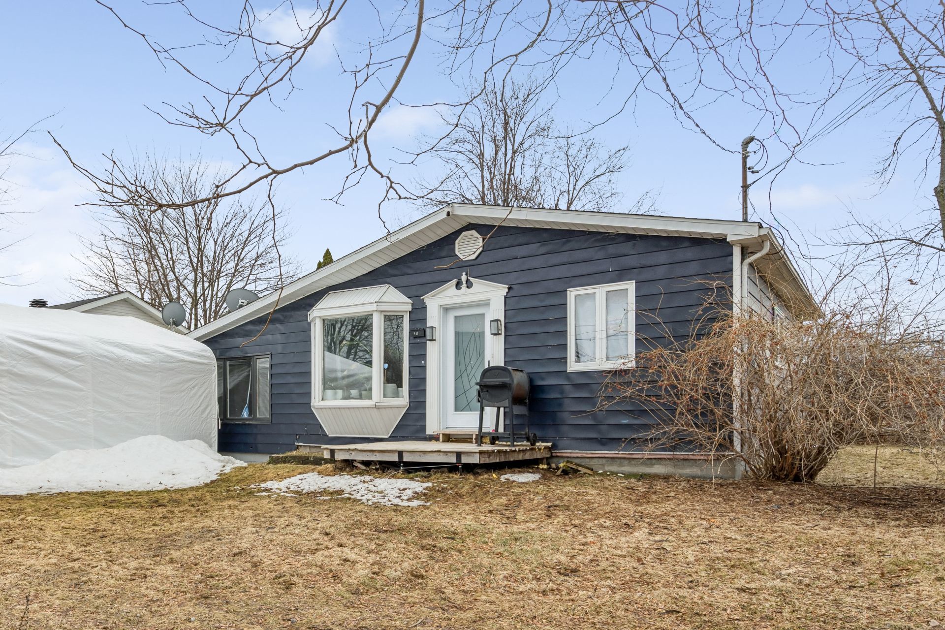 50 Av. René, Rivière-Beaudette, QC, J0P1R0