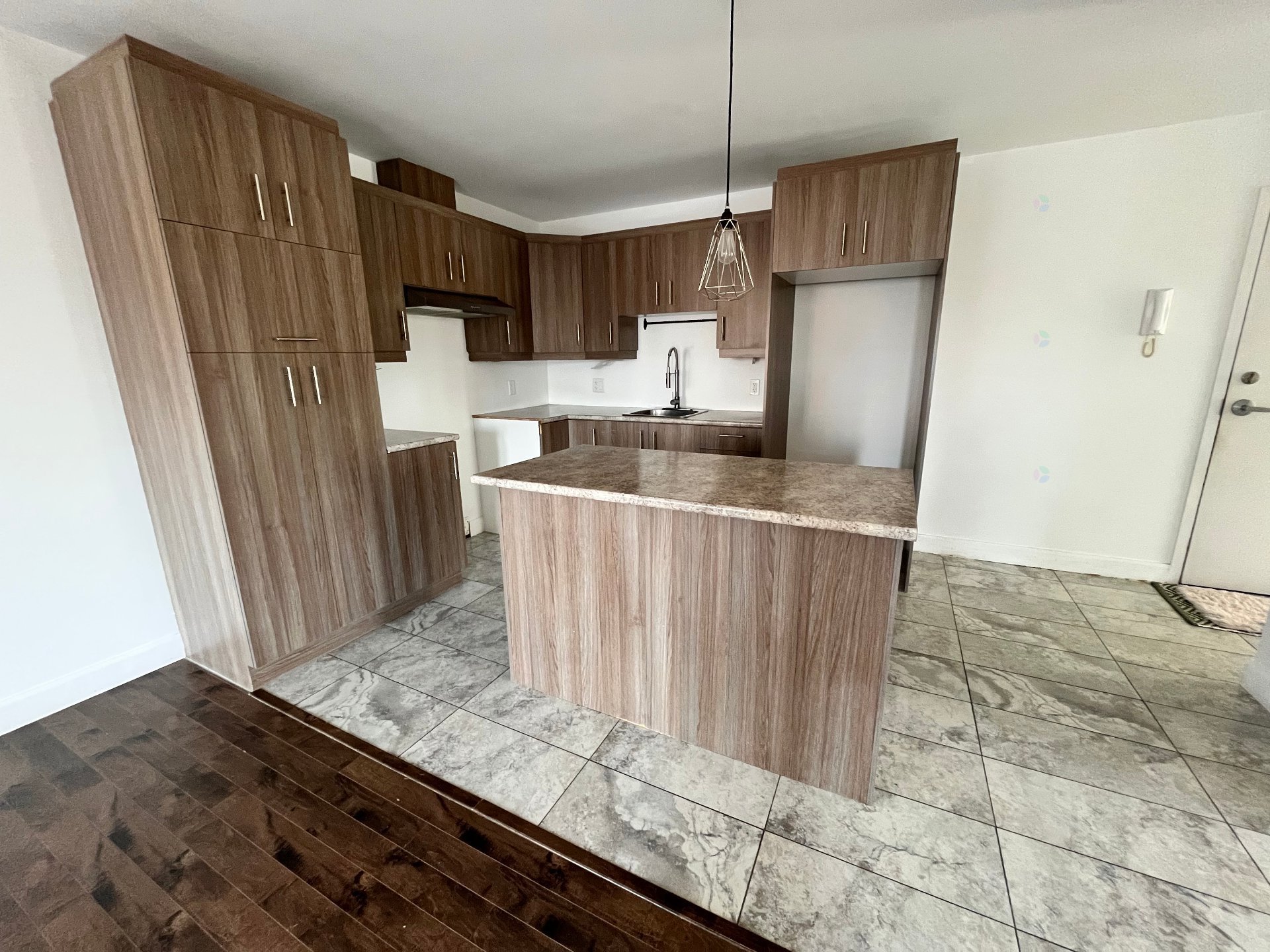 254 Rue Le Jeune #5, Québec (La Cité-Limoilou), QC, G1L4J9