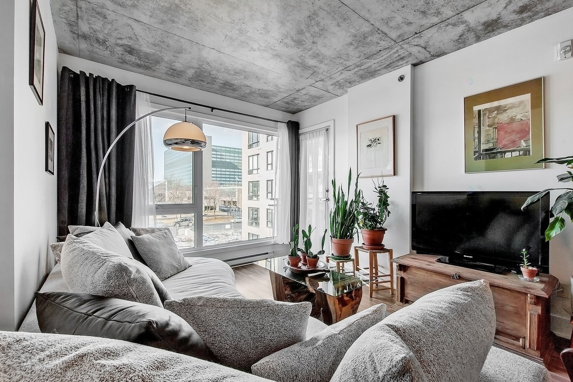 2160 Rue Laforce #410, Montréal (Ville-Marie), QC, H2K0B3