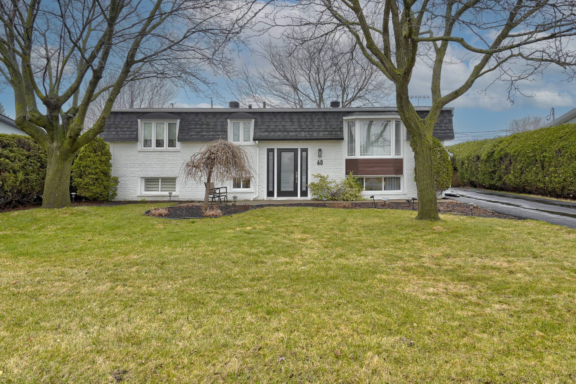 60 Rue des Genévriers, Saint-Jean-sur-Richelieu, QC, J2W1K2