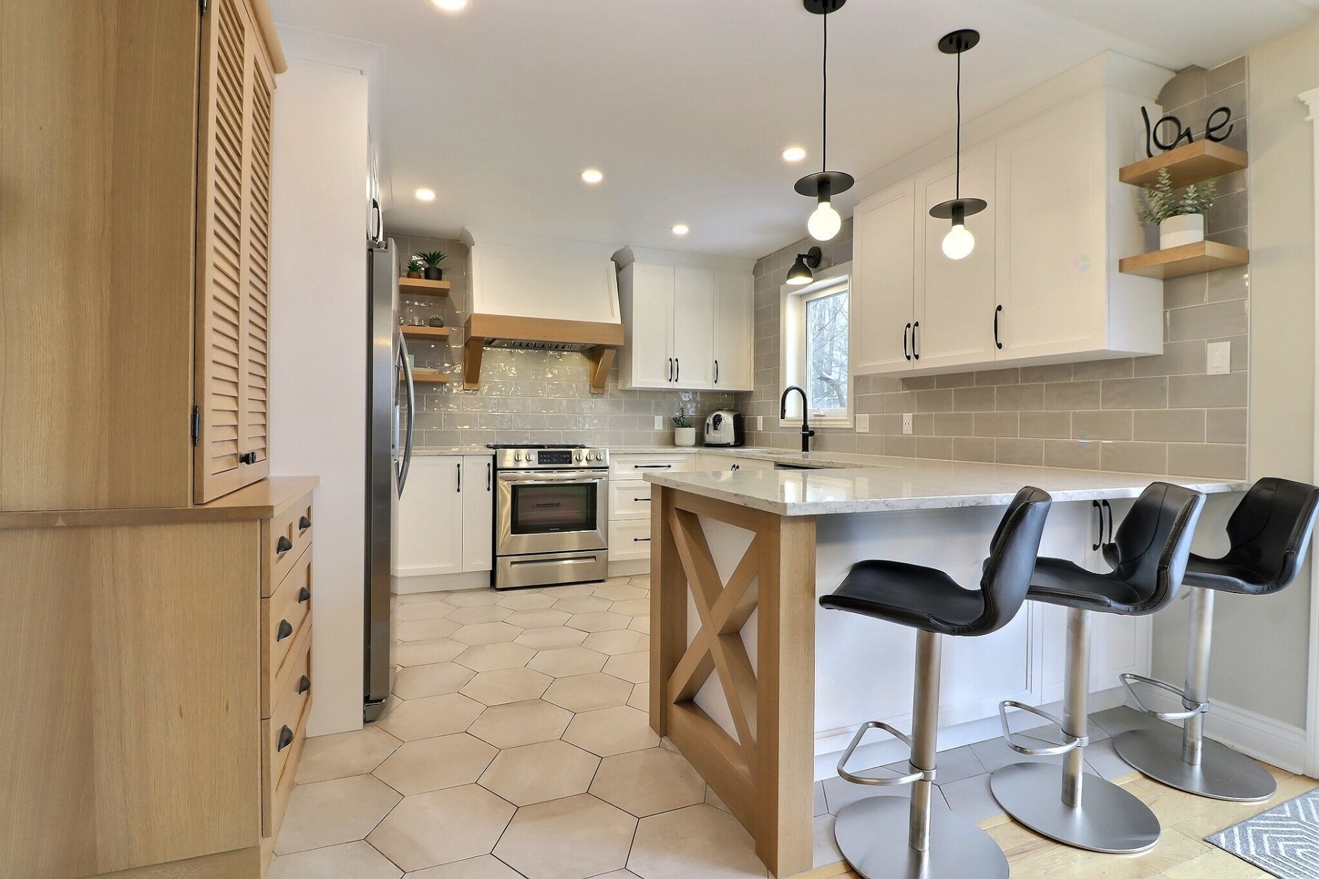 2560 Rue du Pauillac, Terrebonne (Terrebonne), QC, J6Y1X5