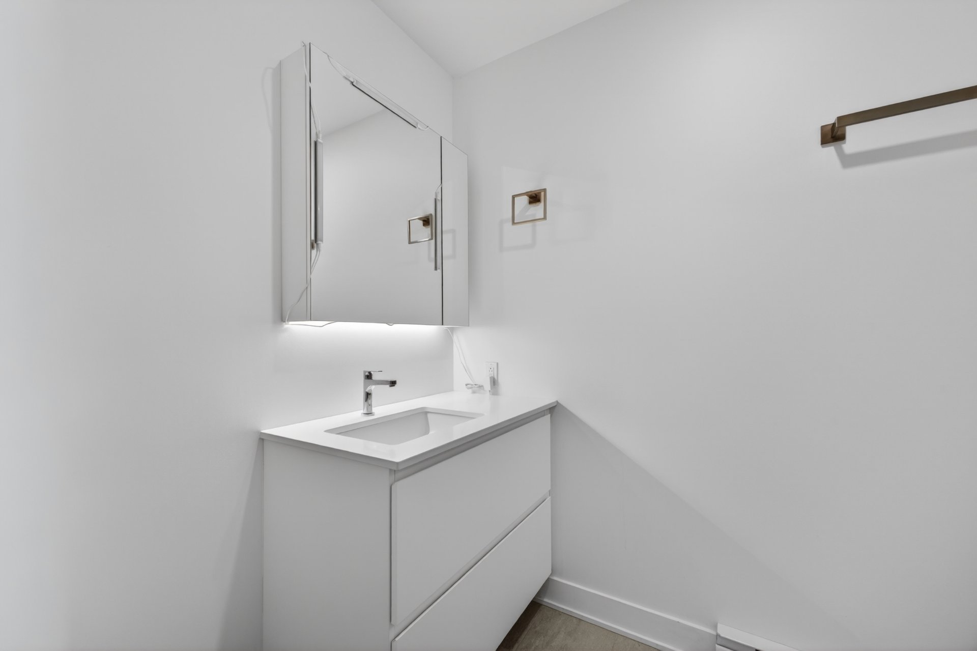 Condo — 18