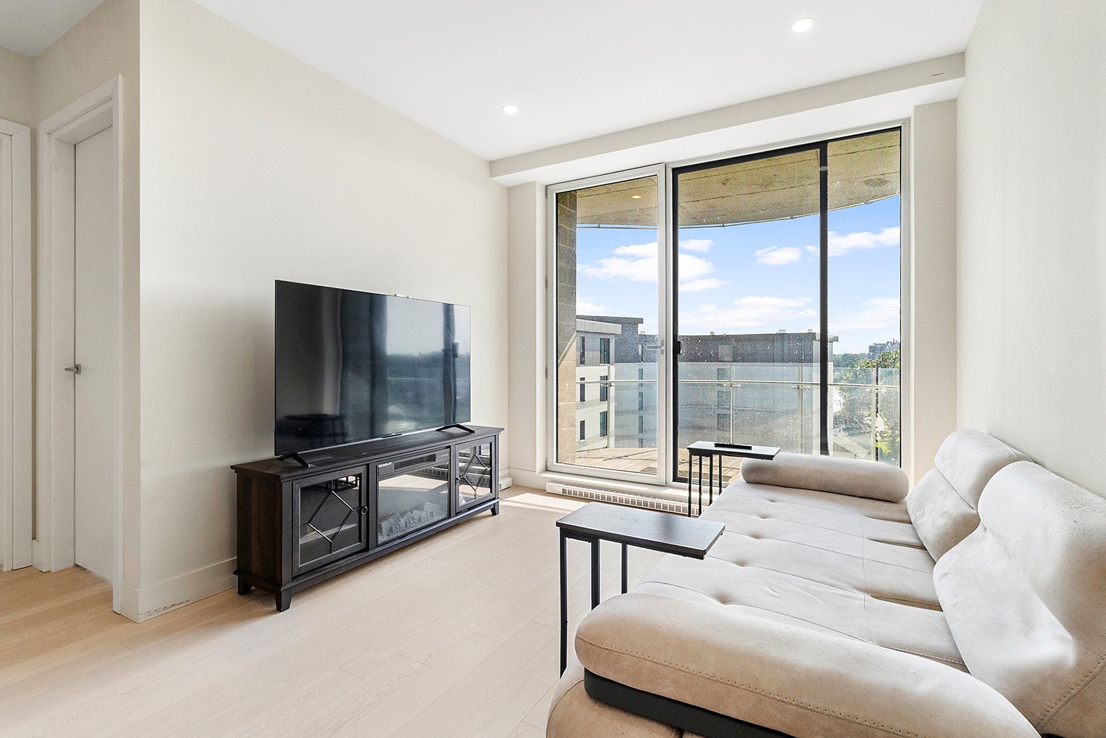 Condo — 8