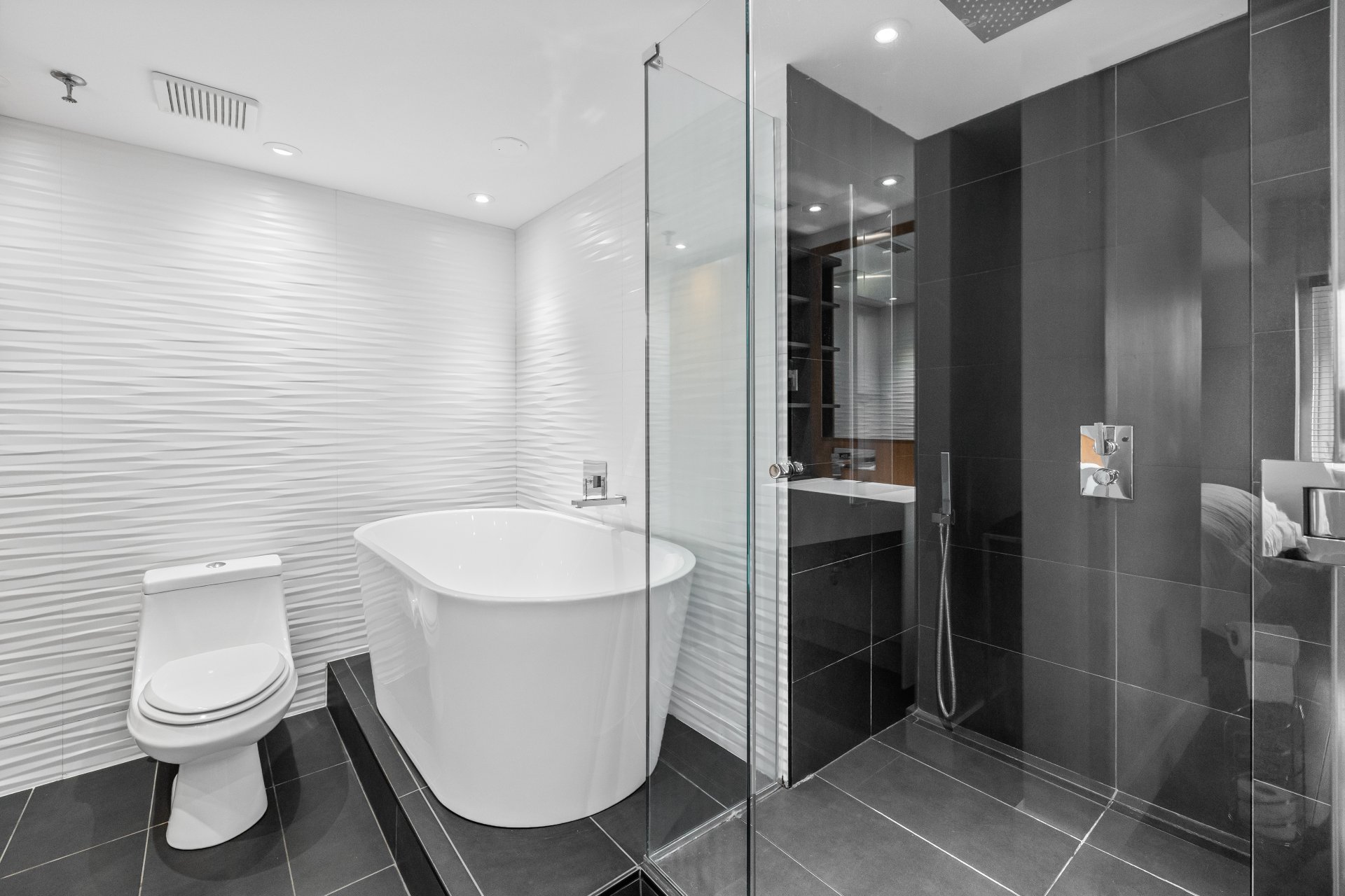 Salle de bains – 1275, Av. Van Horne, app. 48