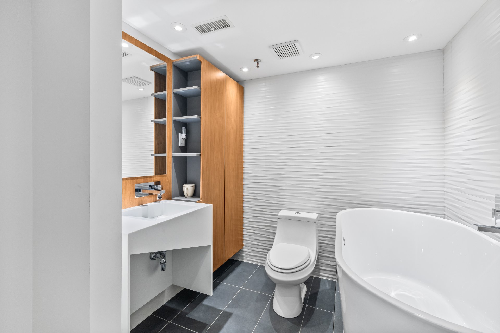 Salle de bains – 1275, Av. Van Horne, app. 48
