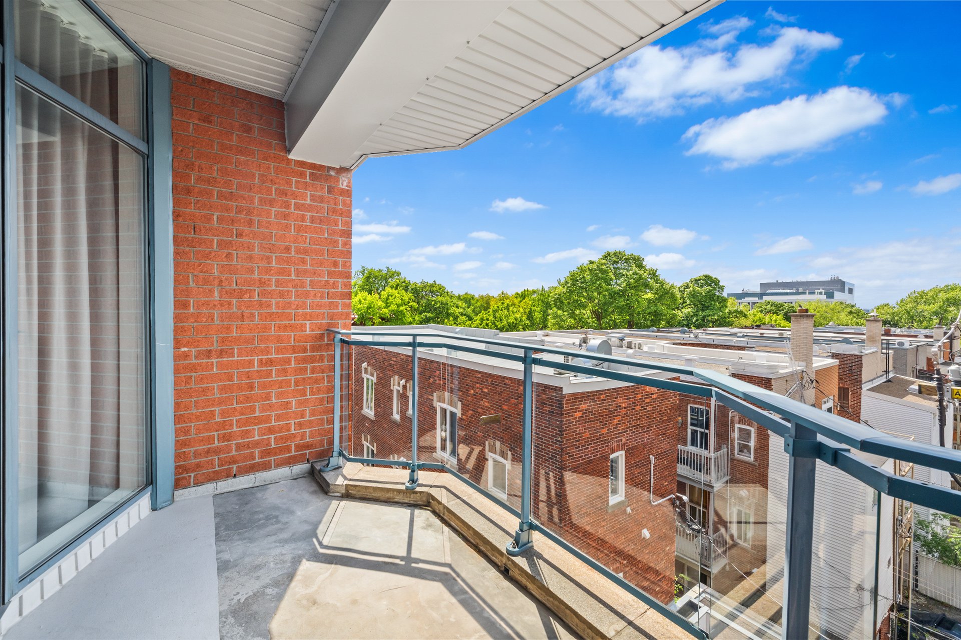 Balcon – 1275, Av. Van Horne, app. 48